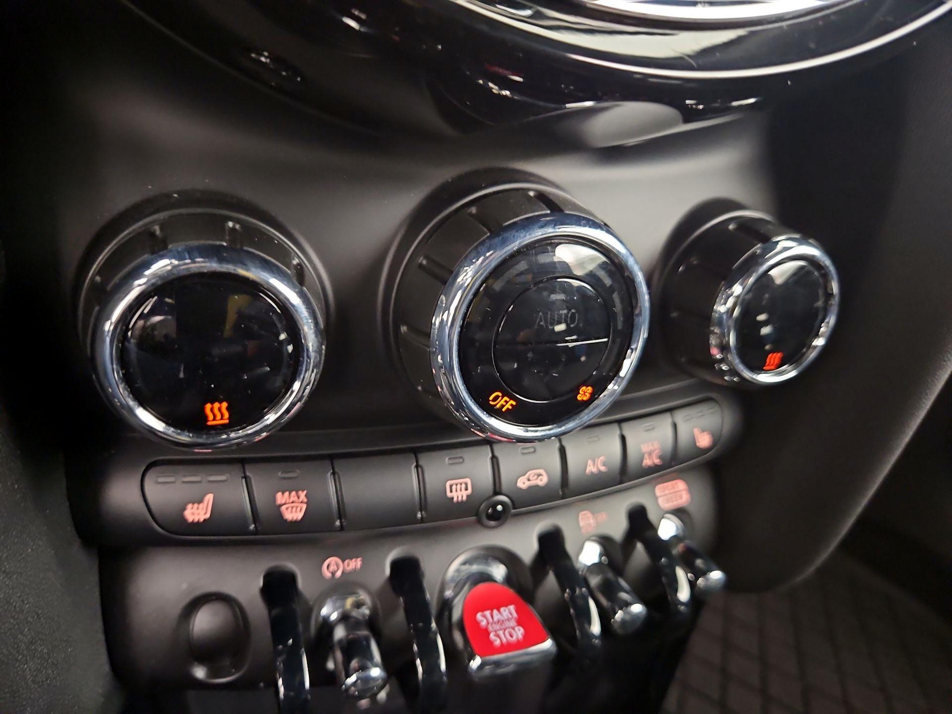 Thumbnail: 2023 MINI Cooper - 16