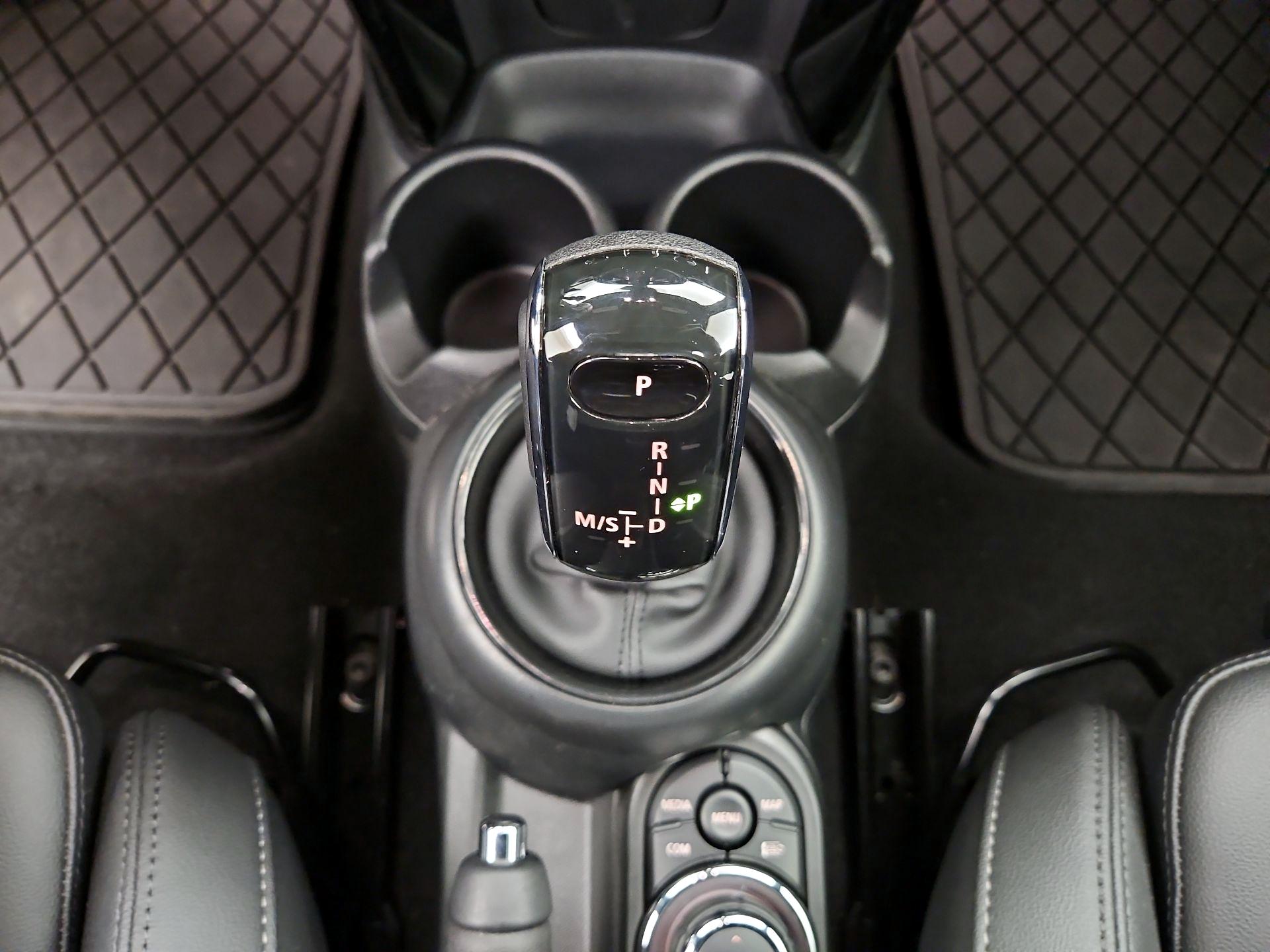 Thumbnail: 2023 MINI Cooper - 17