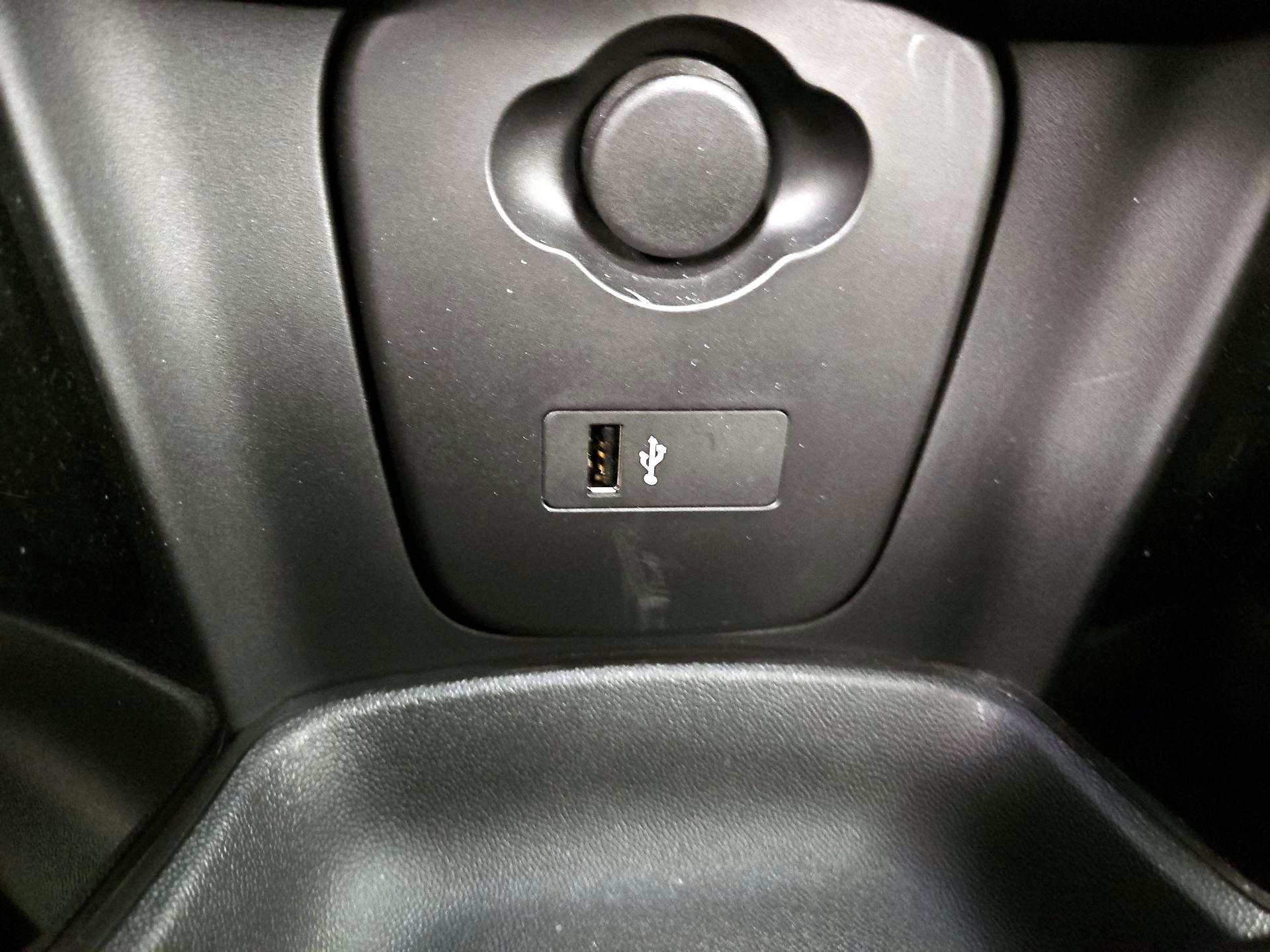 Thumbnail: 2023 MINI Cooper - 18