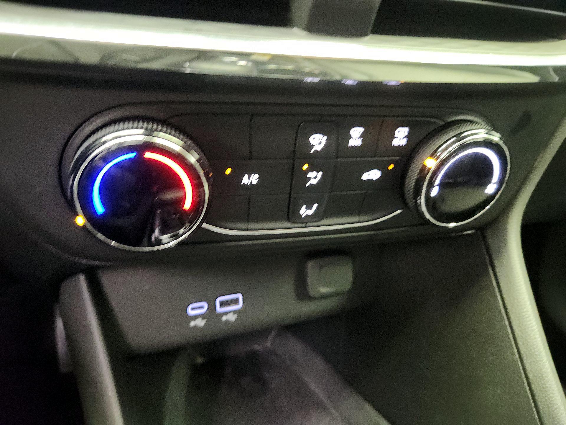 Thumbnail: 2025 Buick Encore GX - 16