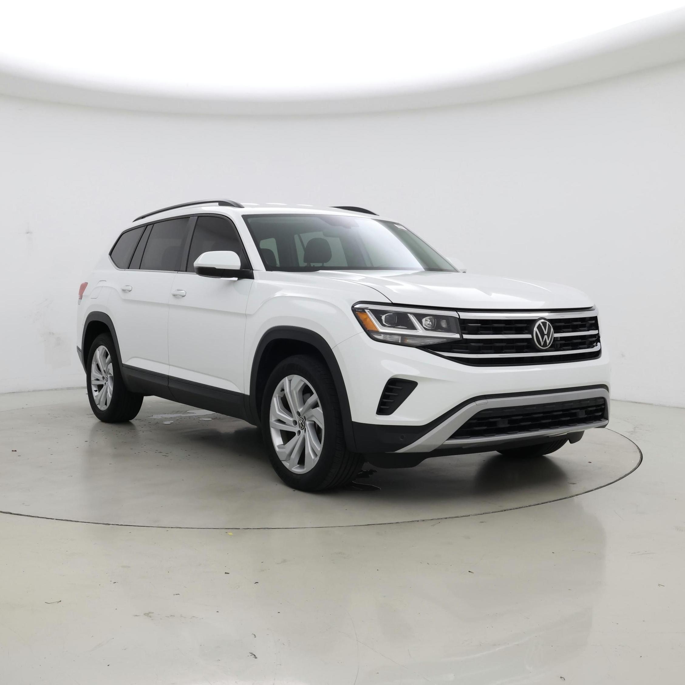 White 2022 Volkswagen Atlas SUV / Crossover Front-Wheel Drive Automatic