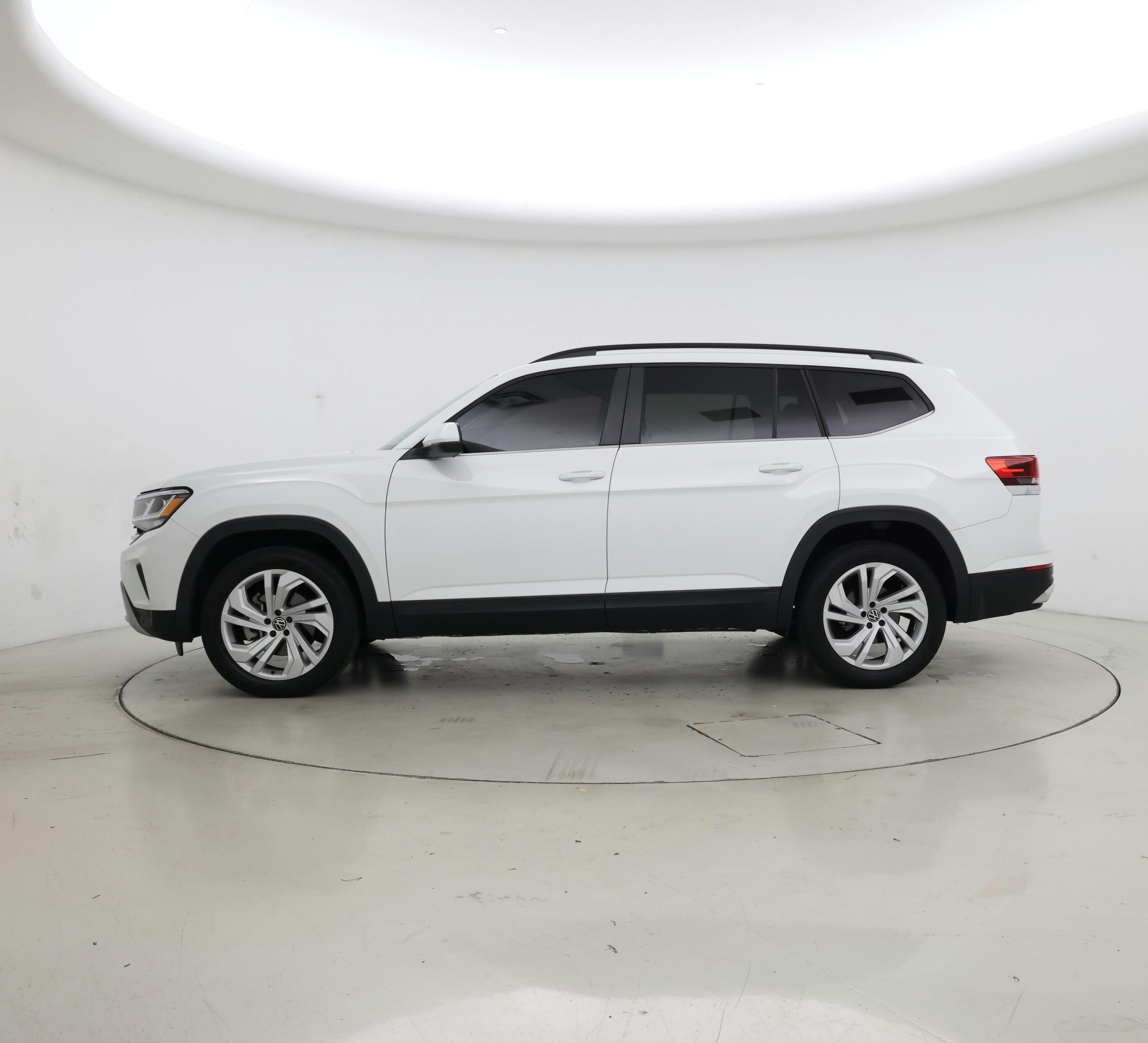 Thumbnail: 2022 Volkswagen Atlas - 3