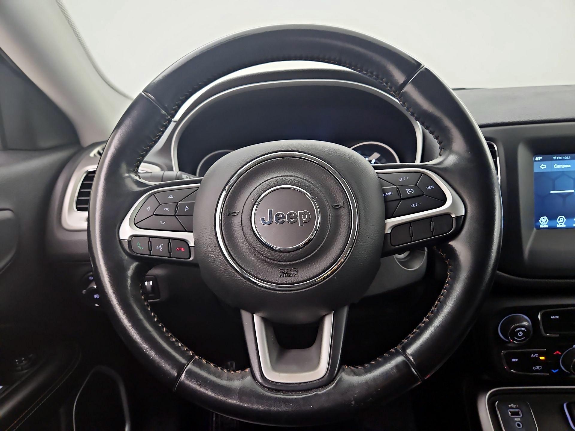 Thumbnail: 2020 Jeep Compass - 10