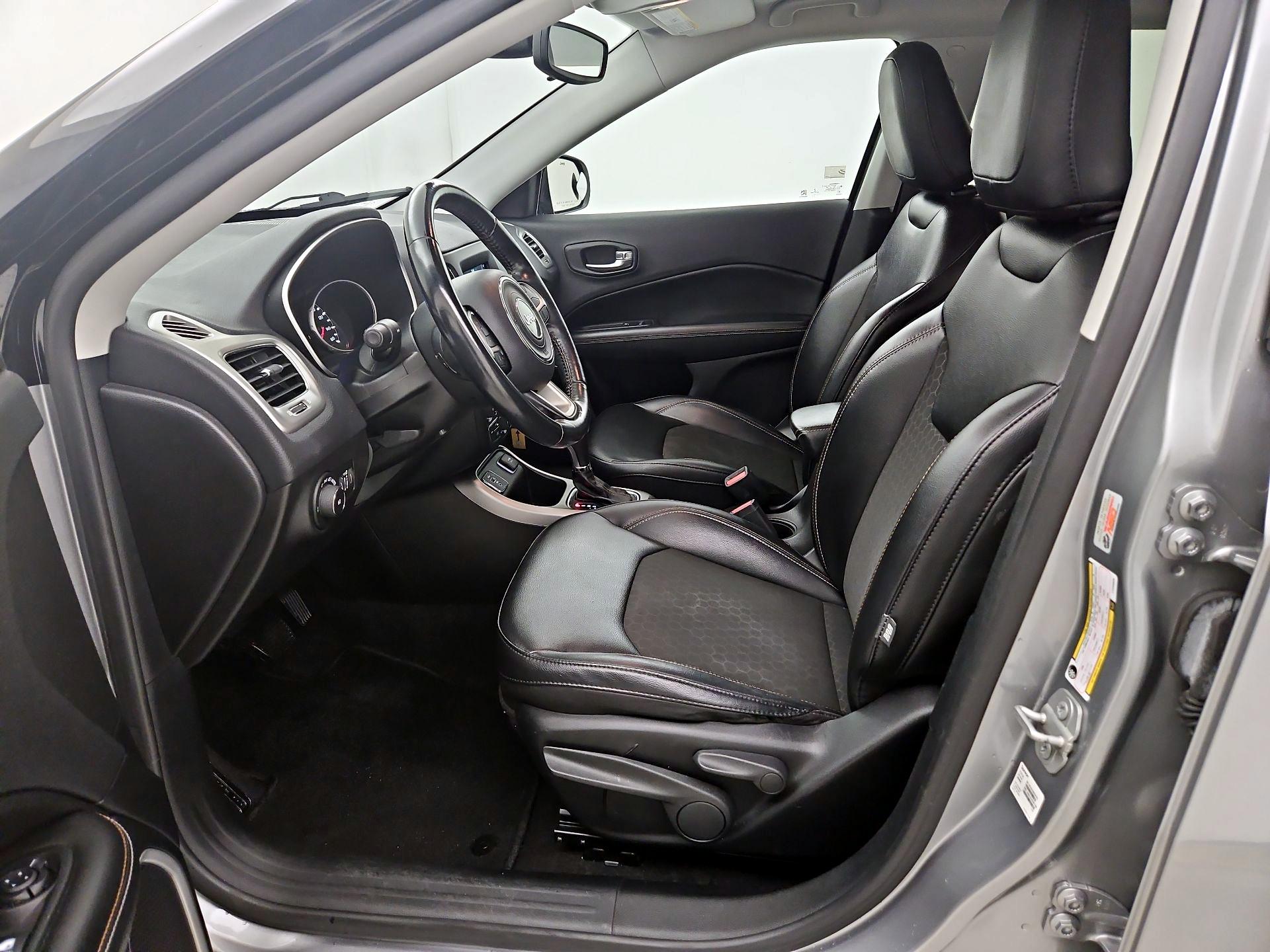 Thumbnail: 2020 Jeep Compass - 11