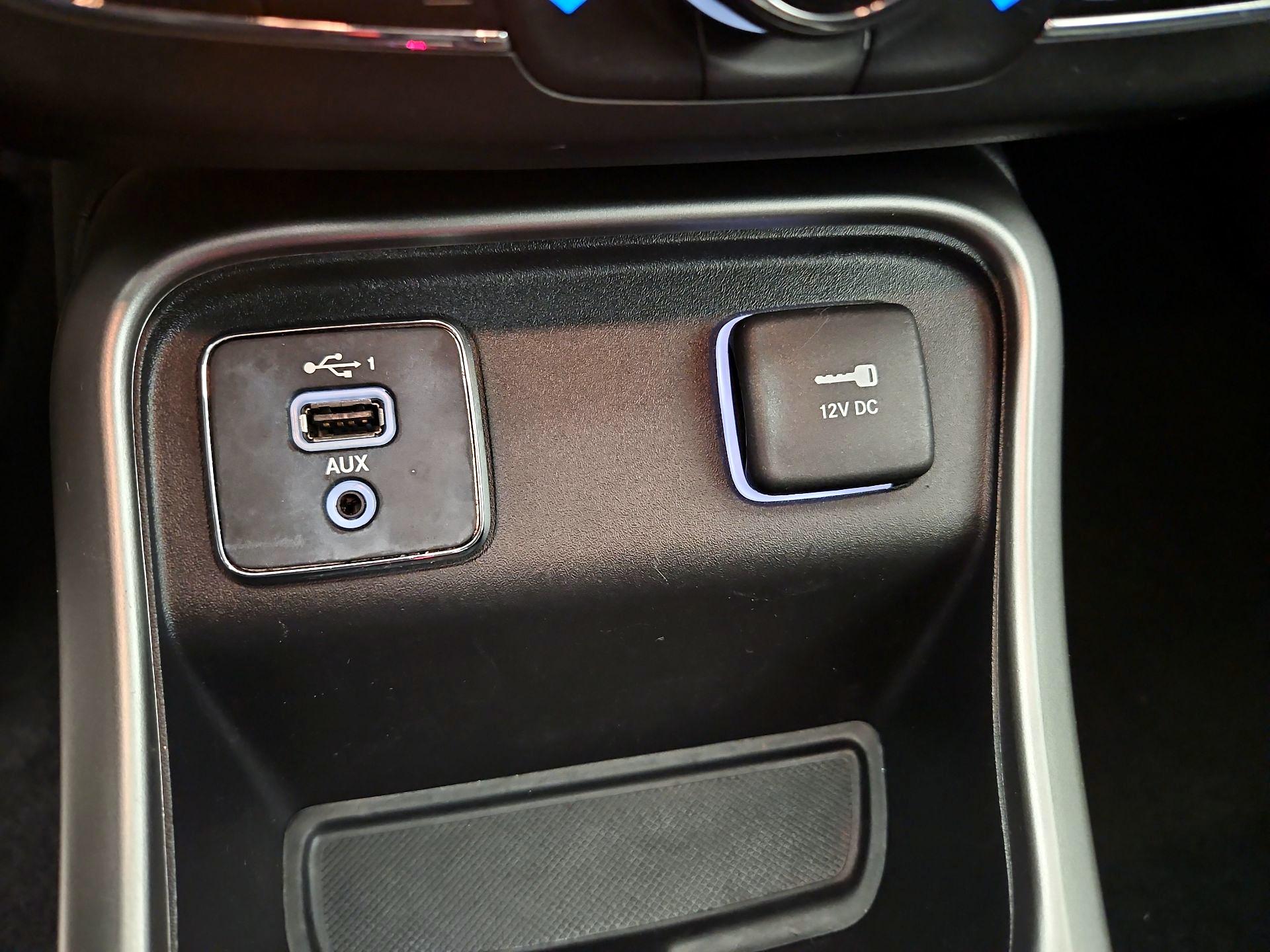 Thumbnail: 2020 Jeep Compass - 18