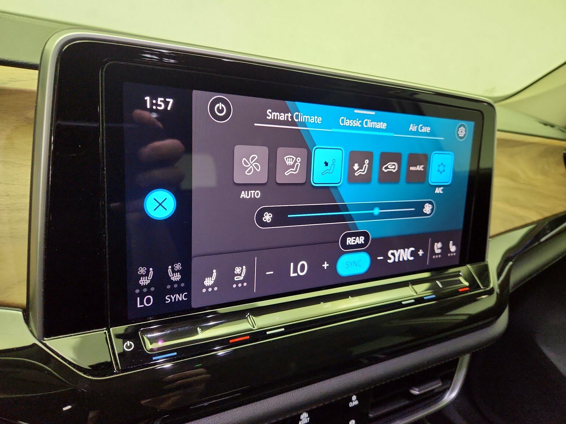 Thumbnail: 2025 Volkswagen Atlas - 16