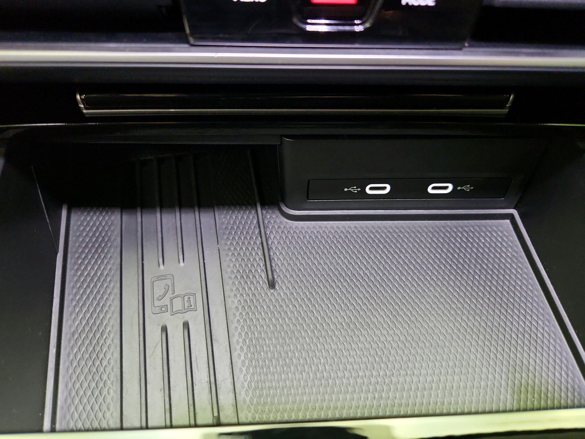 Thumbnail: 2025 Volkswagen Atlas - 18