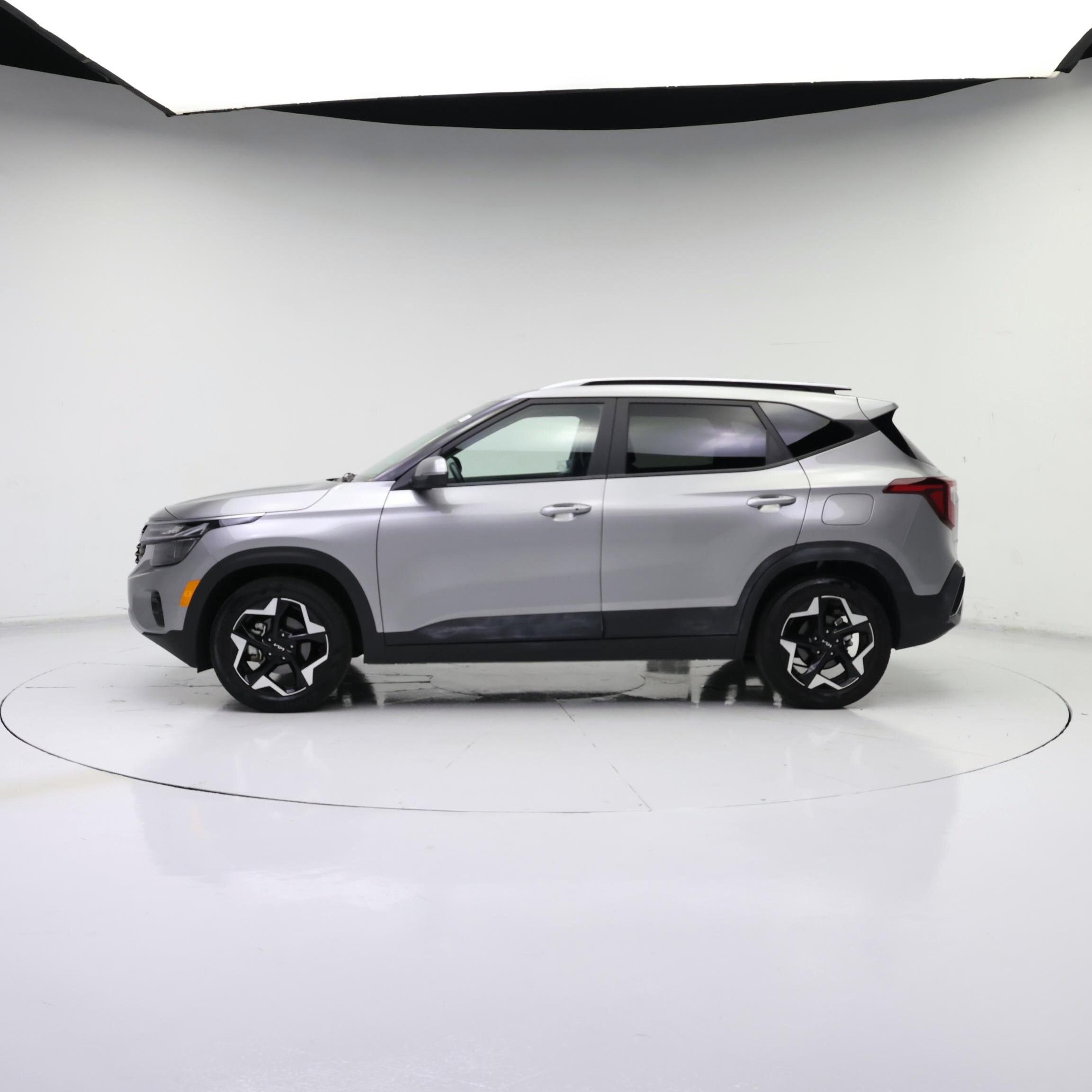 Thumbnail: 2025 Kia Seltos - 3