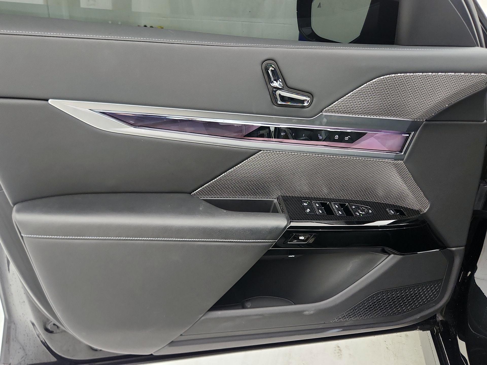 Thumbnail: 2023 BMW 7 Series - 12