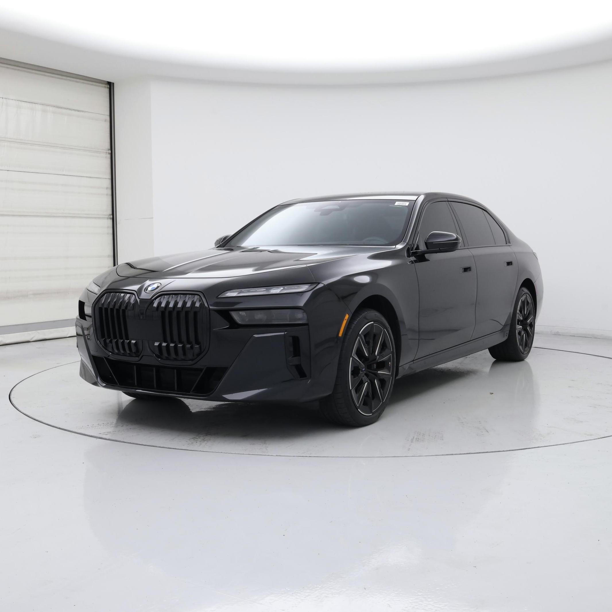 Thumbnail: 2023 BMW 7 Series - 4