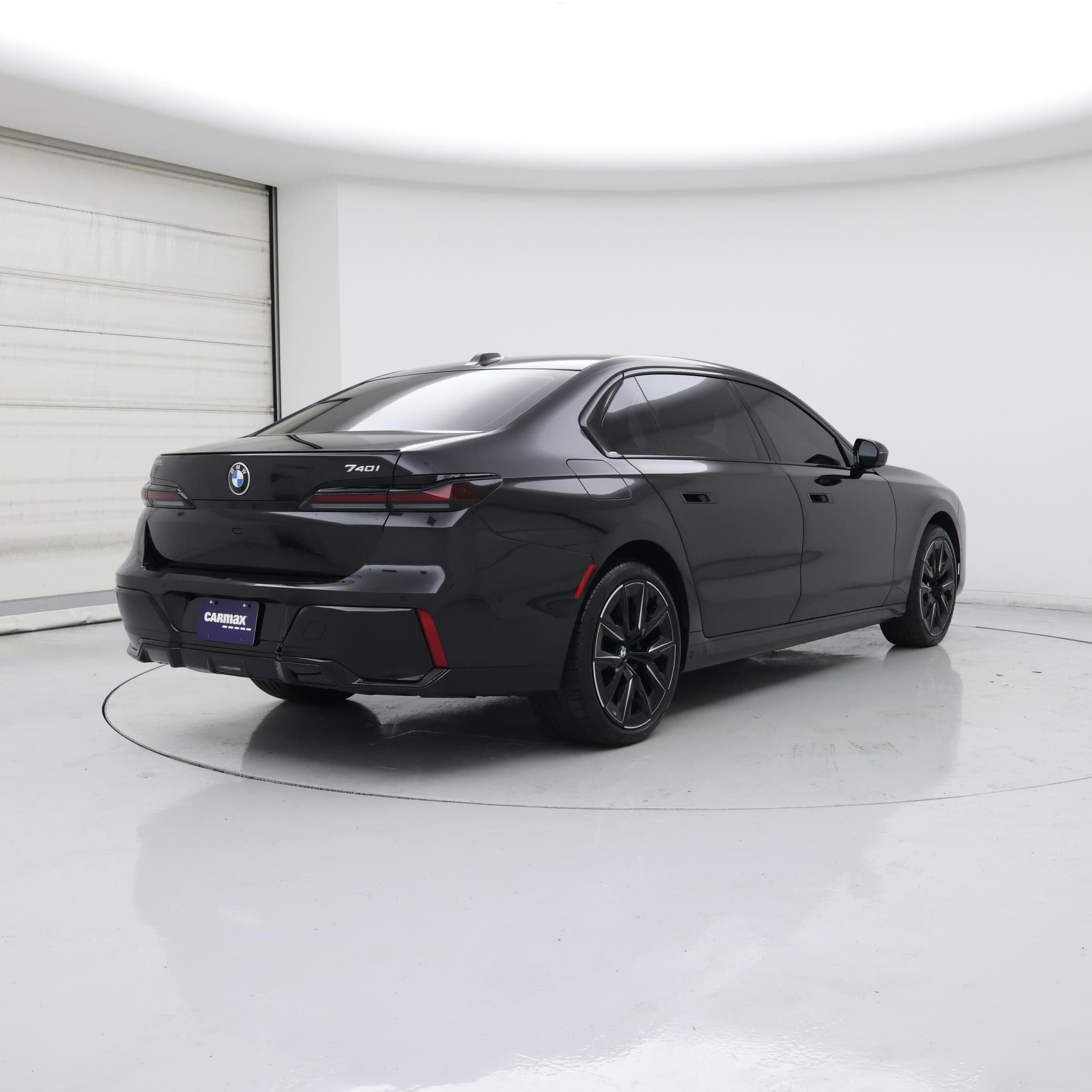 Thumbnail: 2023 BMW 7 Series - 8