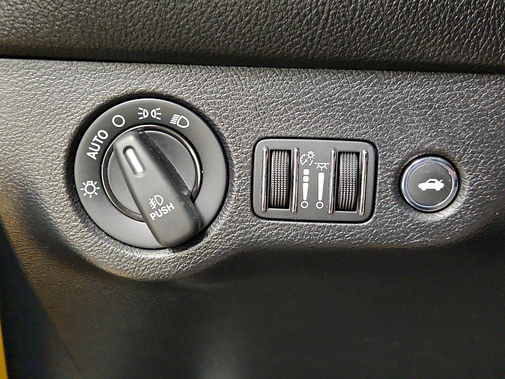 Thumbnail: 2019 Dodge Challenger - 13