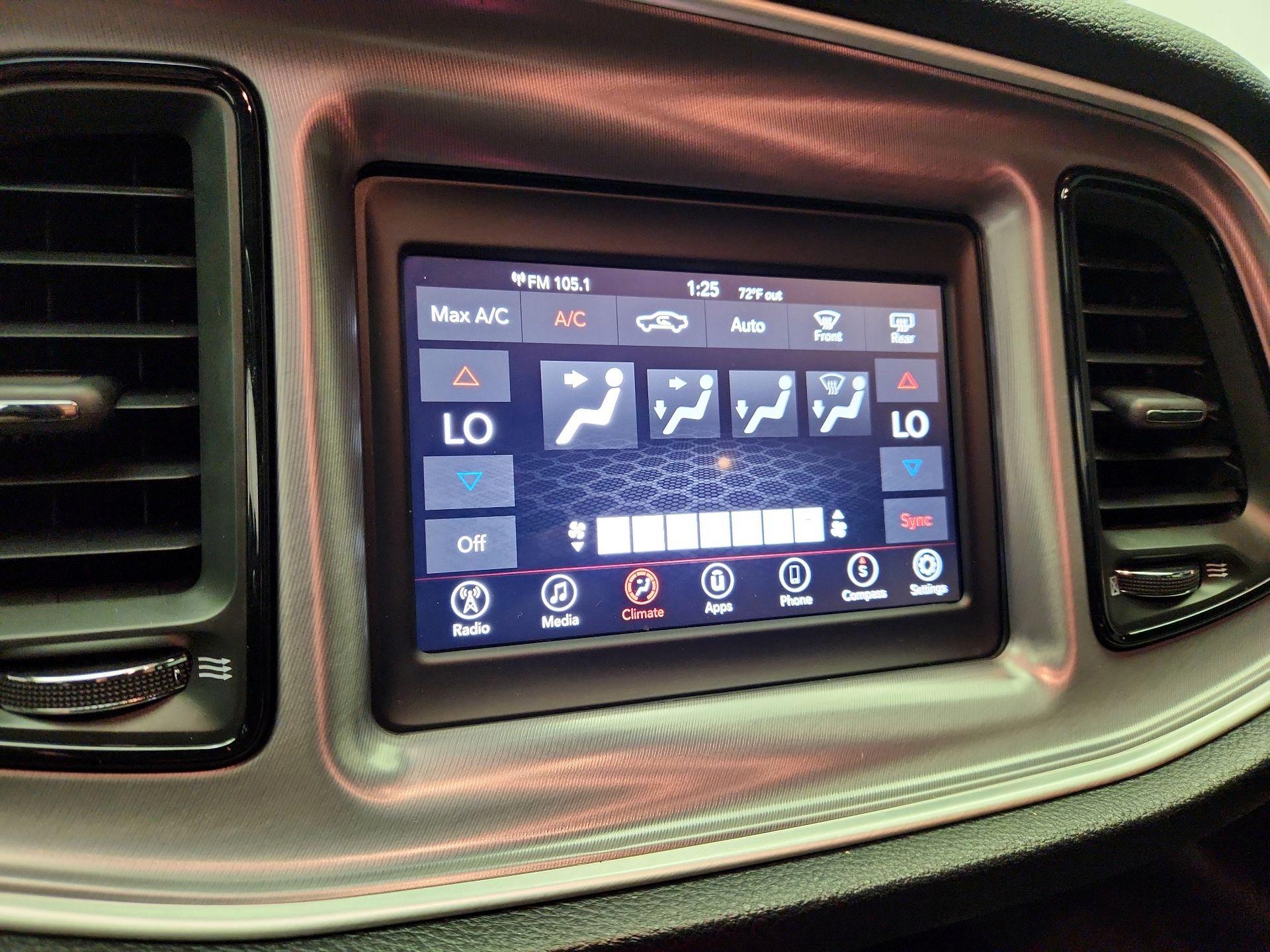 Thumbnail: 2019 Dodge Challenger - 17