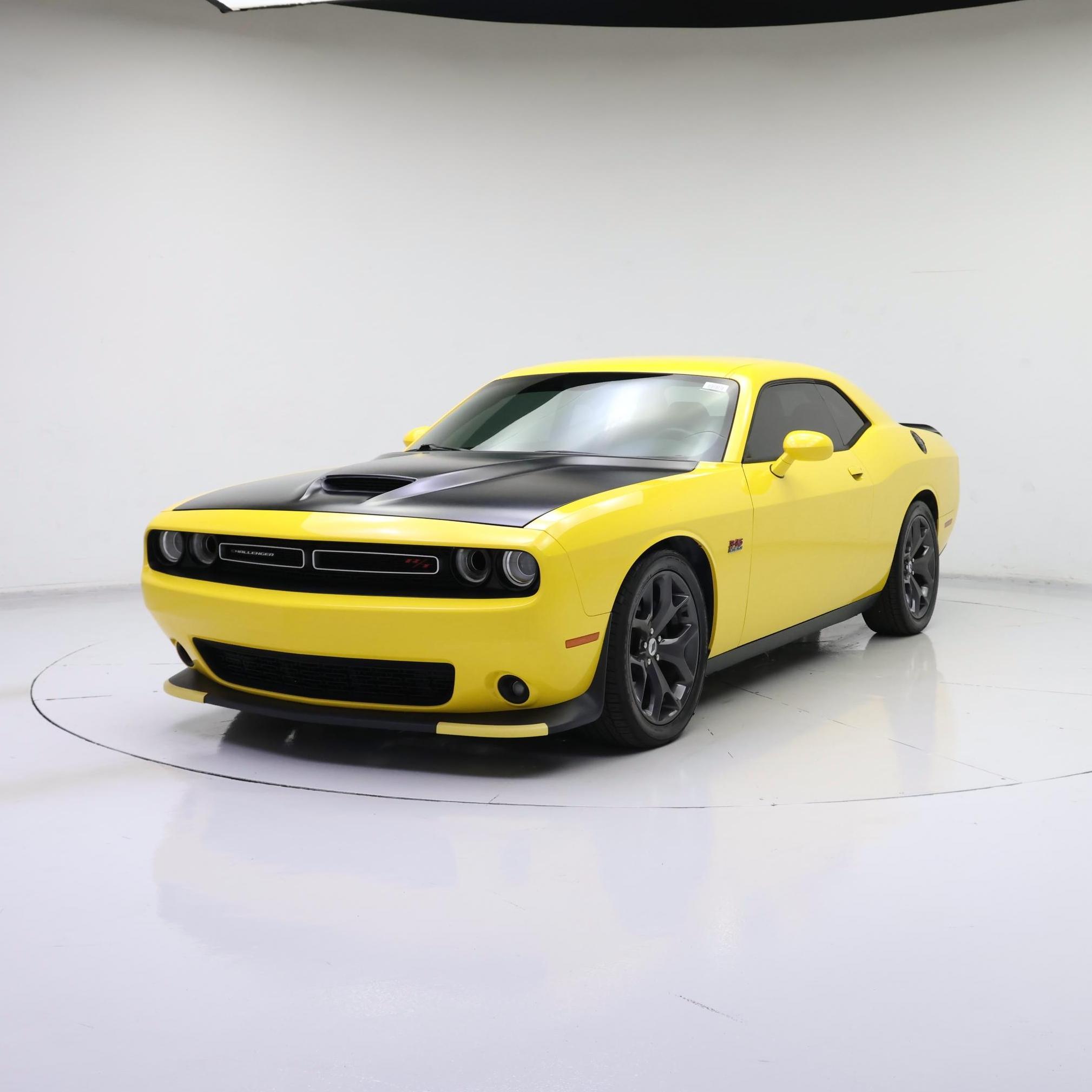 Thumbnail: 2019 Dodge Challenger - 4