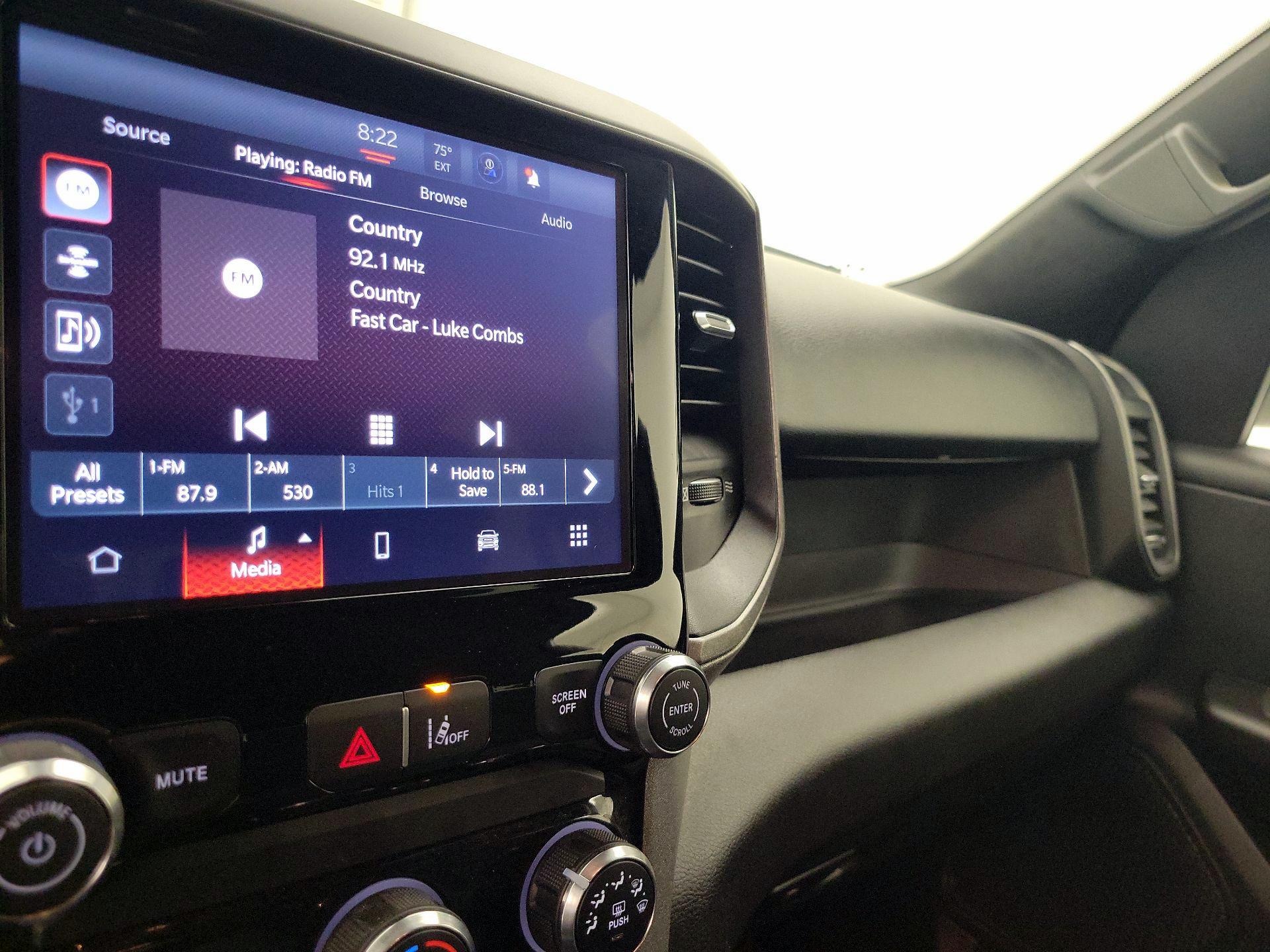 Thumbnail: 2025 RAM 1500 - 15