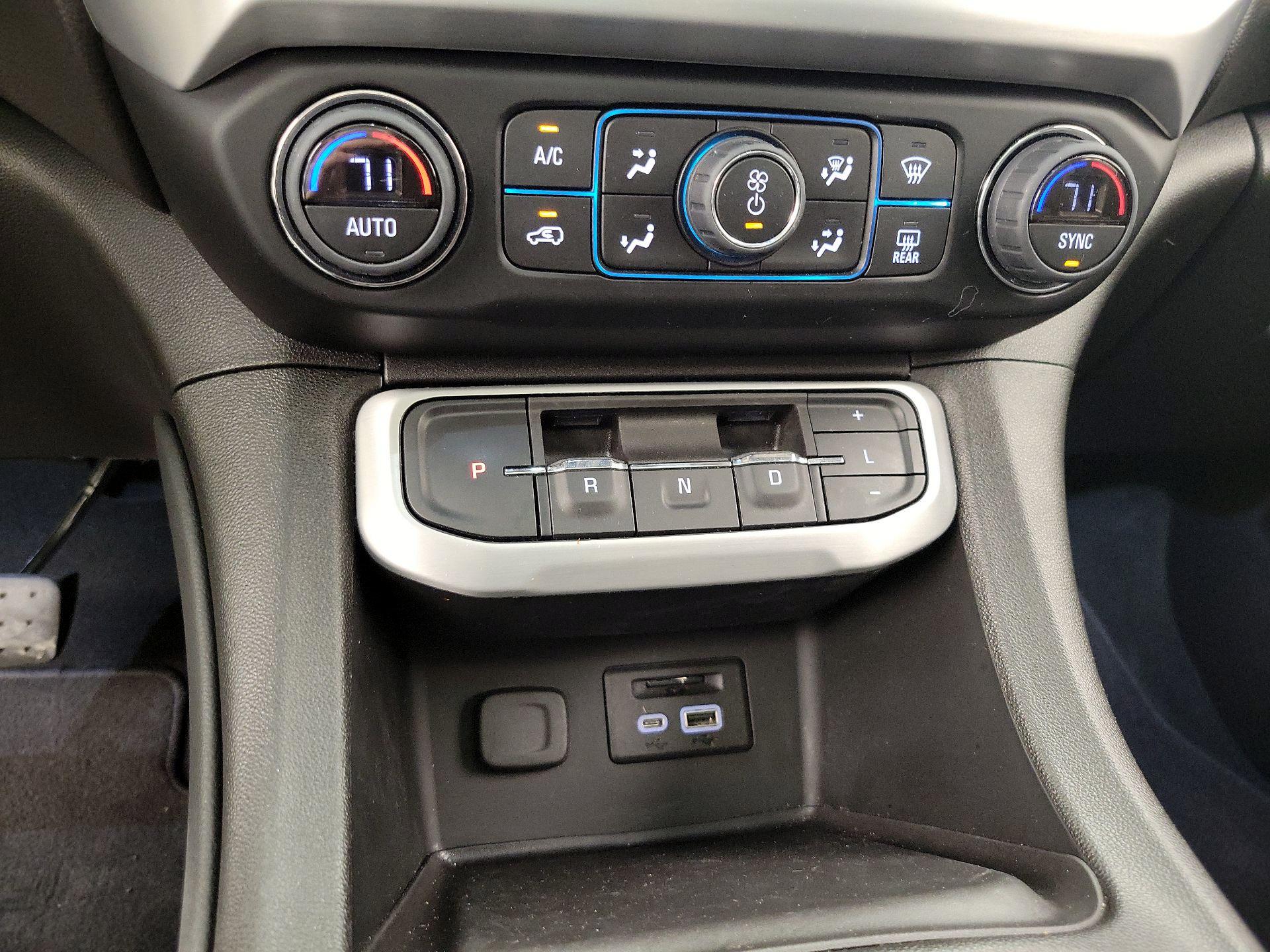 Thumbnail: 2023 GMC Acadia - 18