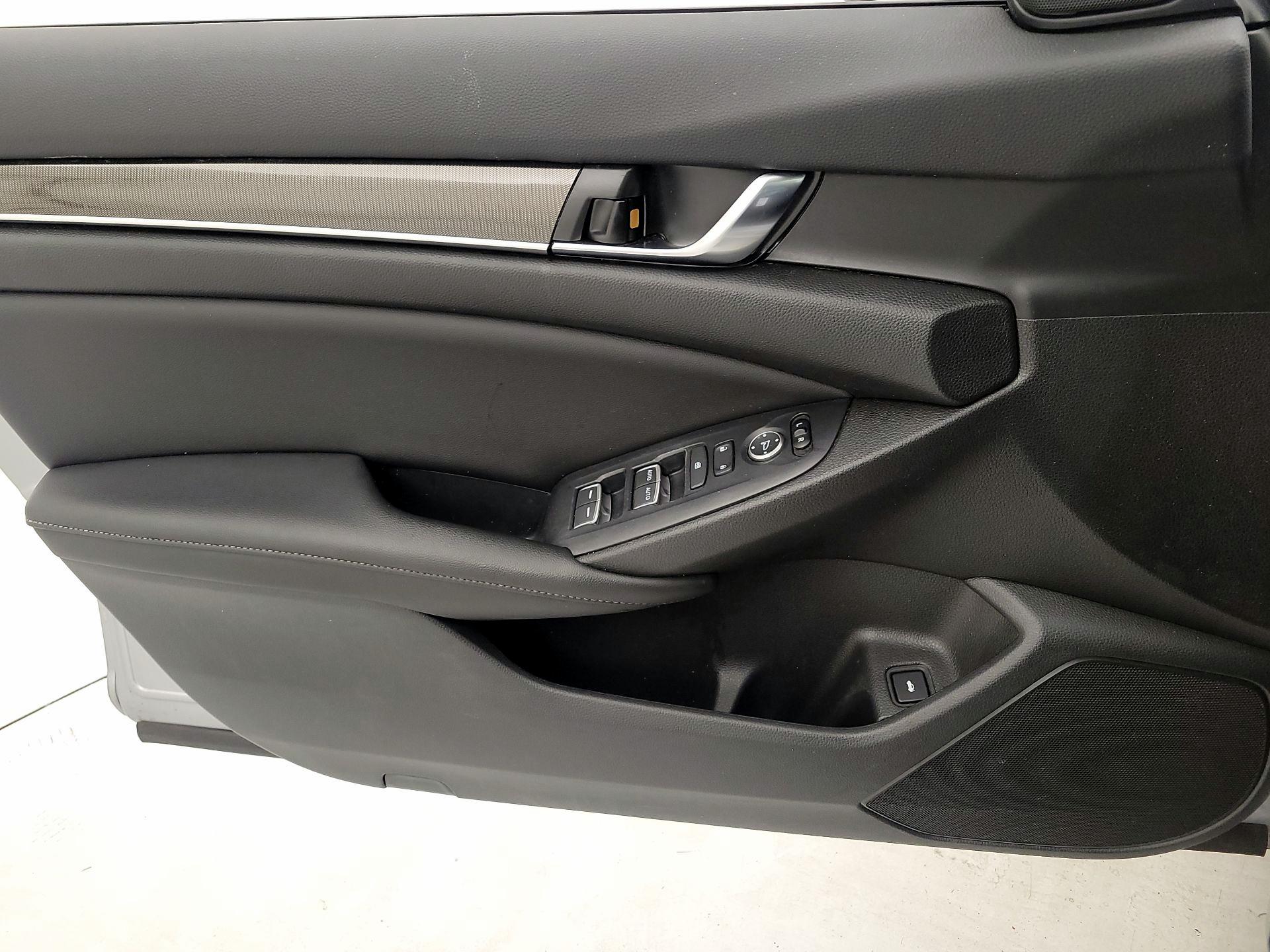 Thumbnail: 2022 Honda Accord - 12