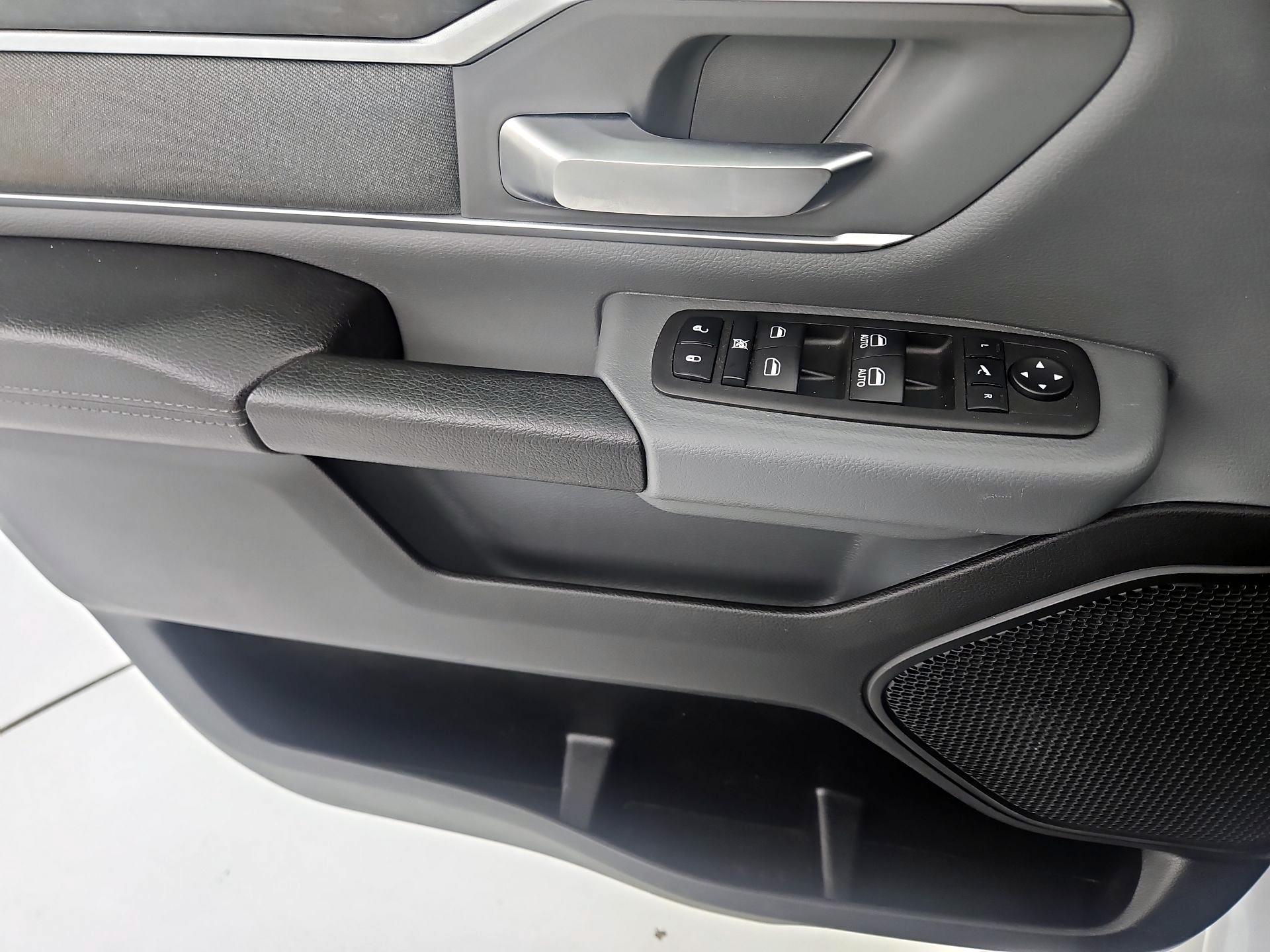 Thumbnail: 2022 RAM 1500 - 10