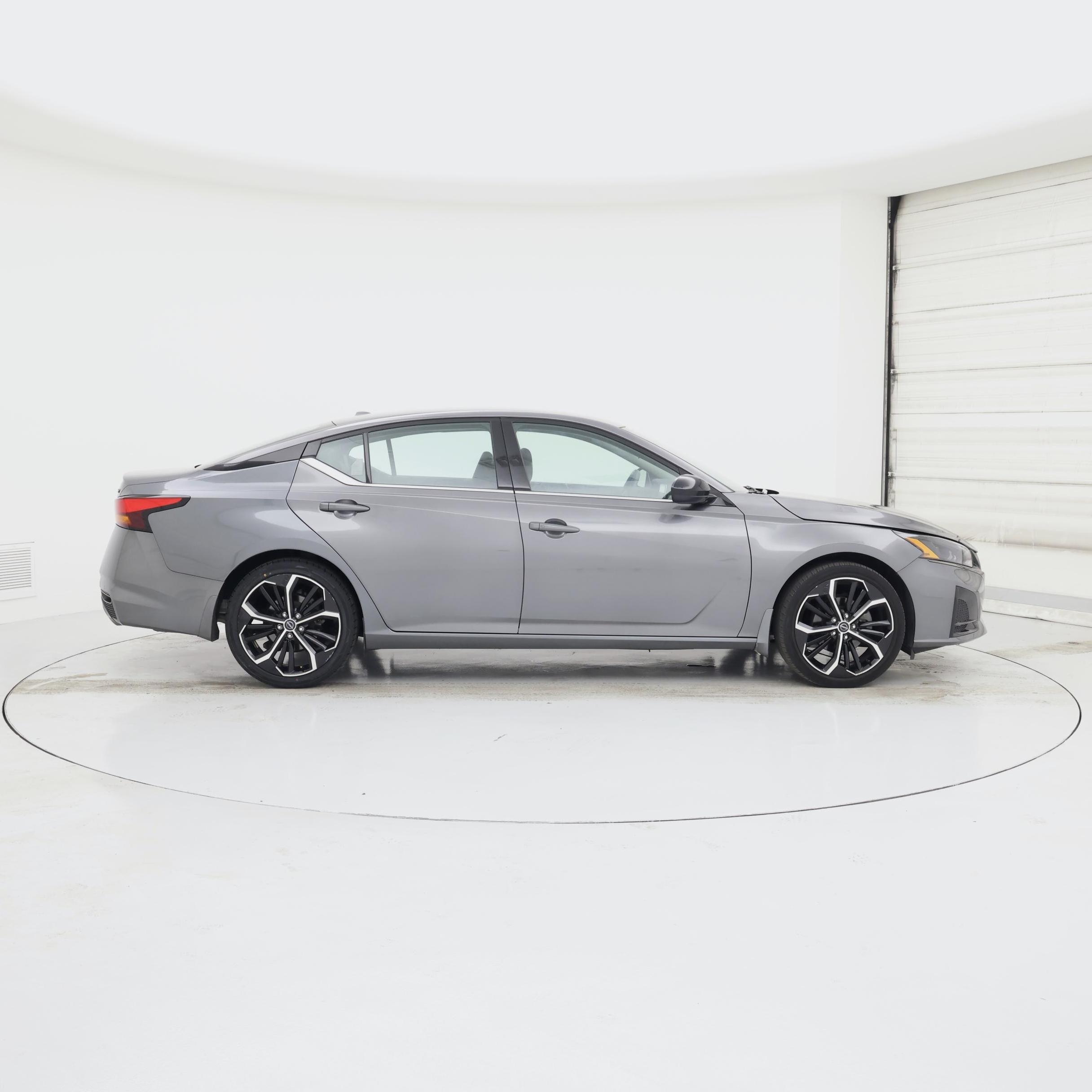 Thumbnail: 2023 Nissan Altima - 7