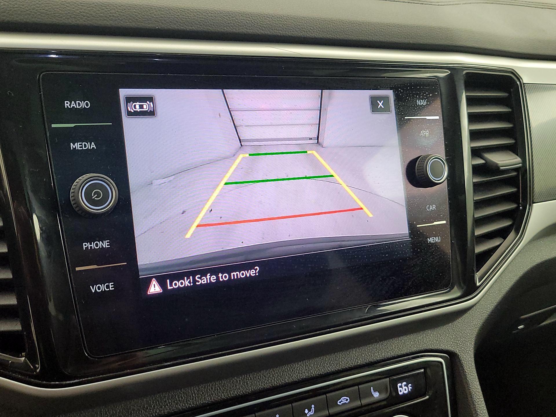 Thumbnail: 2022 Volkswagen Atlas - 12