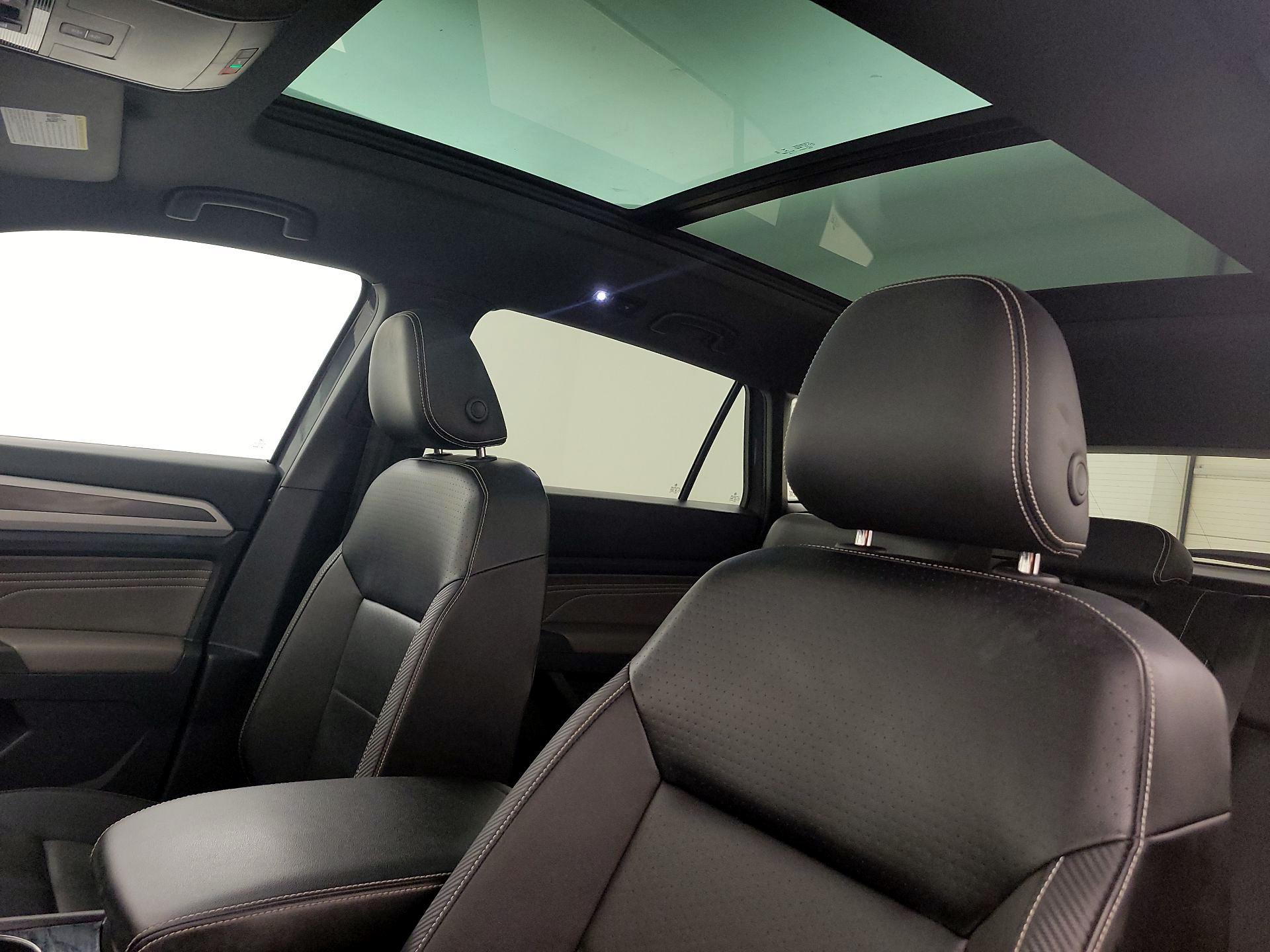 Thumbnail: 2022 Volkswagen Atlas - 17