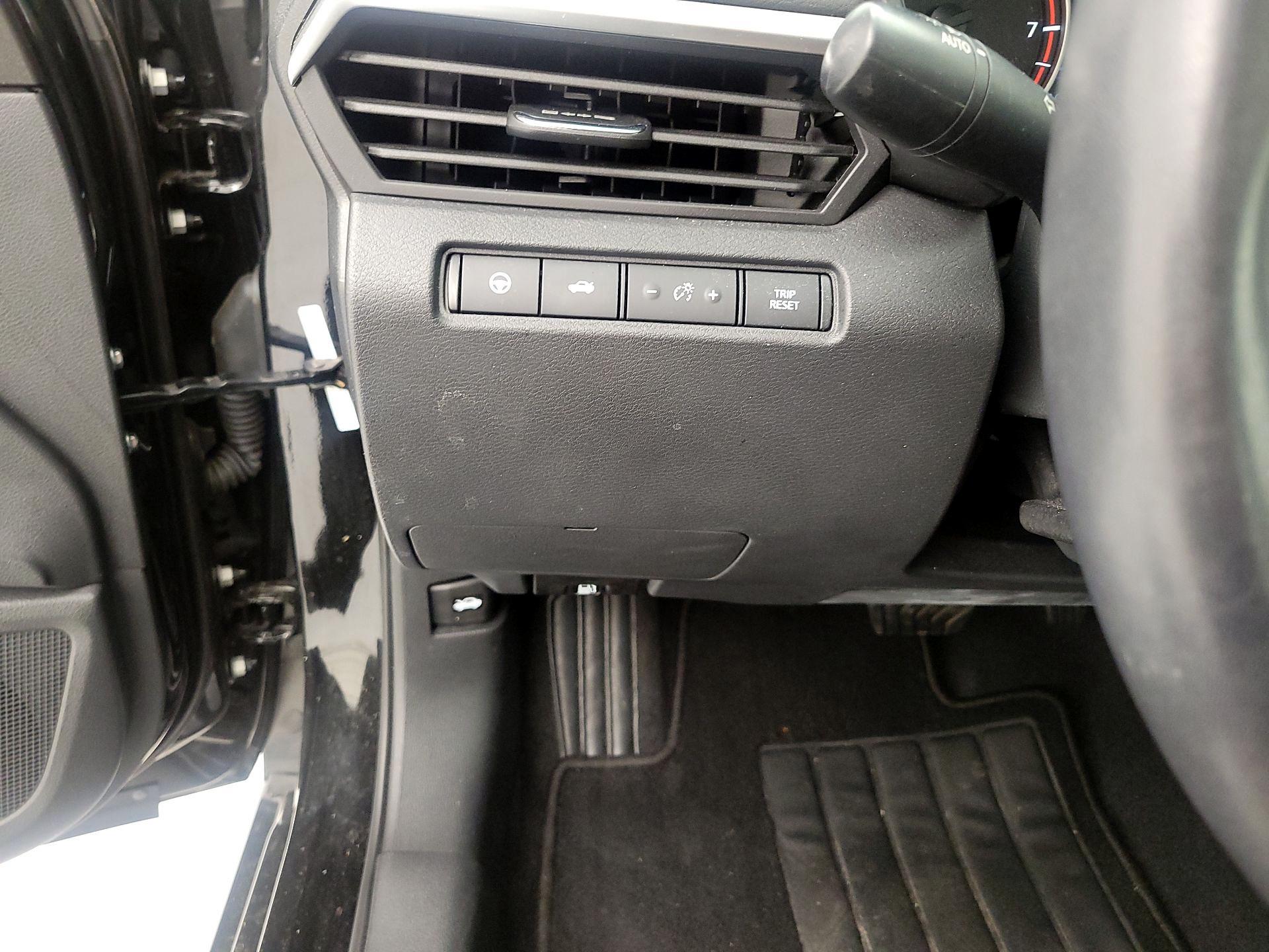 Thumbnail: 2021 Nissan Altima - 13