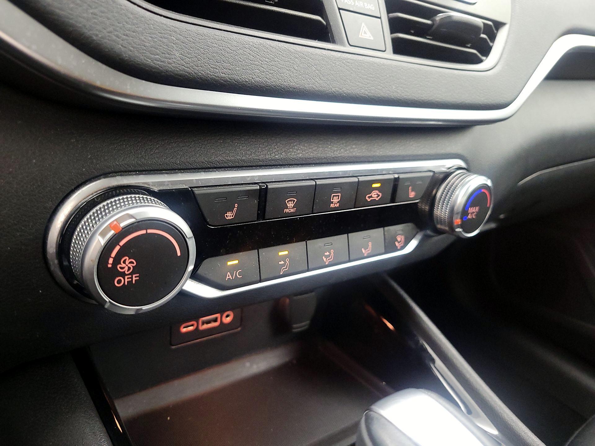 Thumbnail: 2021 Nissan Altima - 16