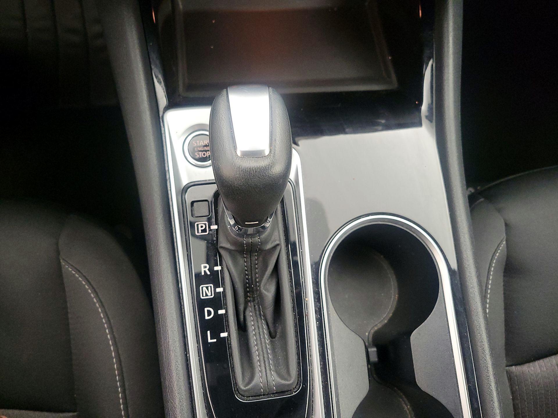 Thumbnail: 2021 Nissan Altima - 17