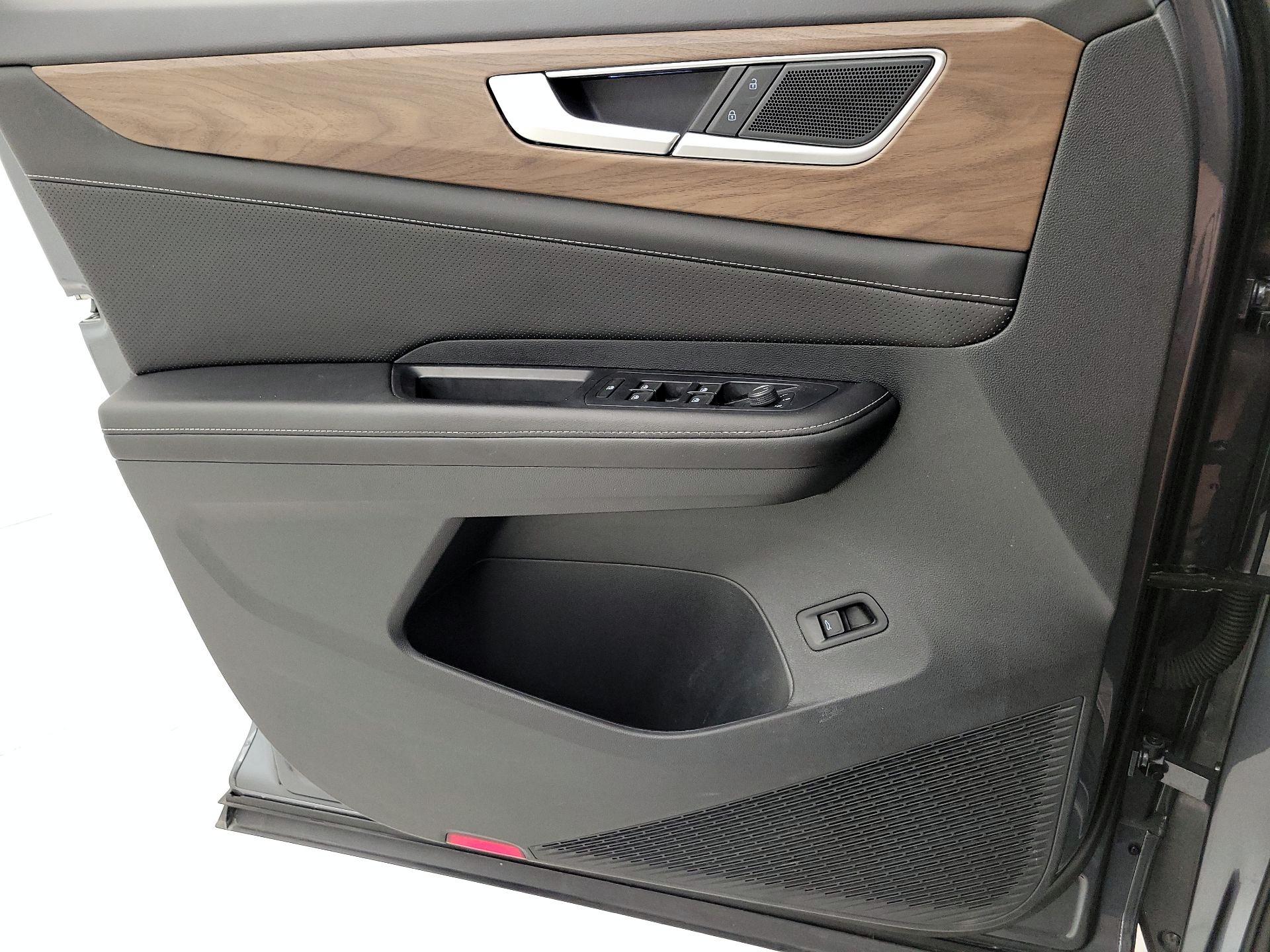 Thumbnail: 2025 Volkswagen Atlas - 12