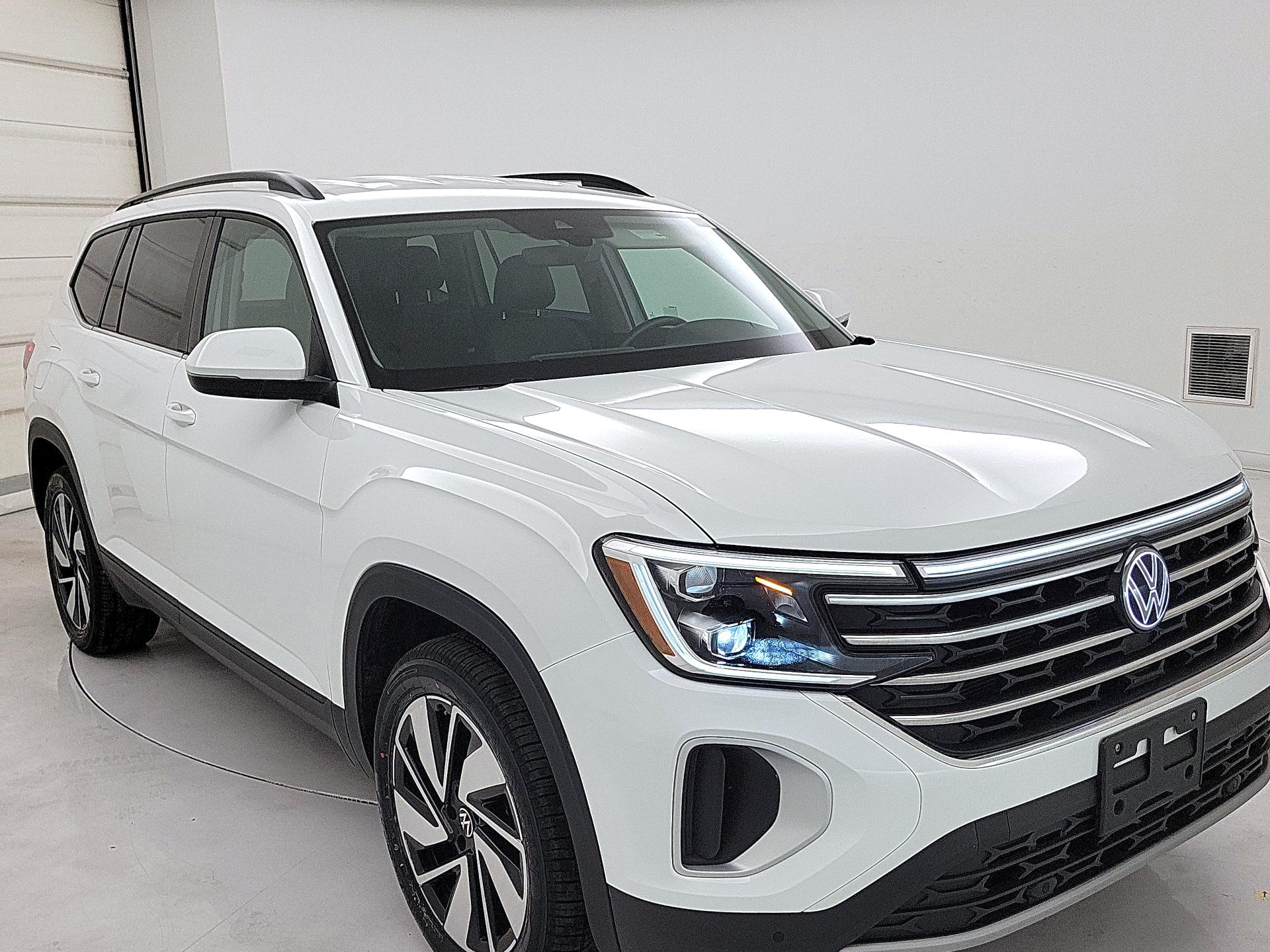 Thumbnail: 2024 Volkswagen Atlas - 1