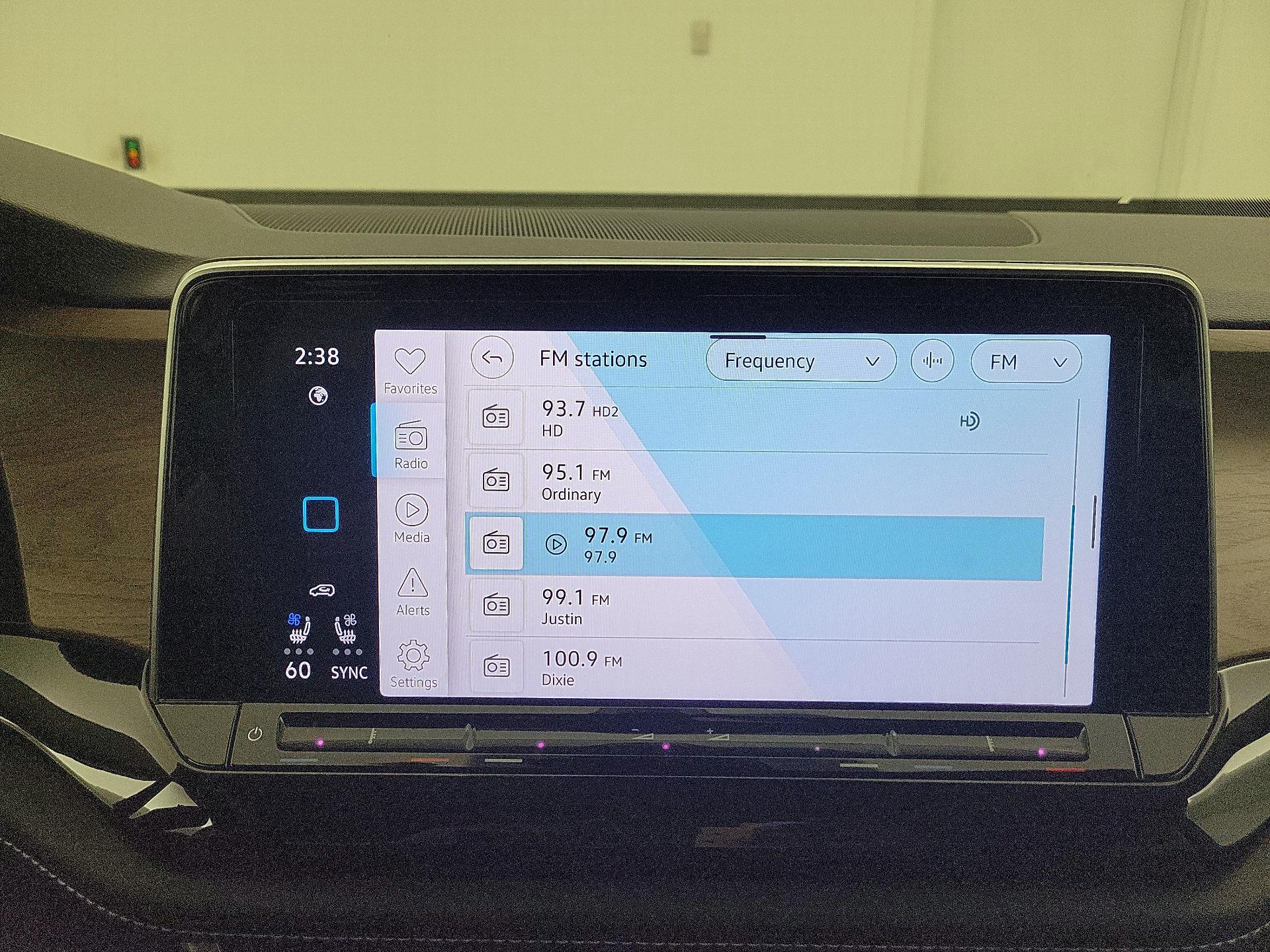 Thumbnail: 2024 Volkswagen Atlas - 13