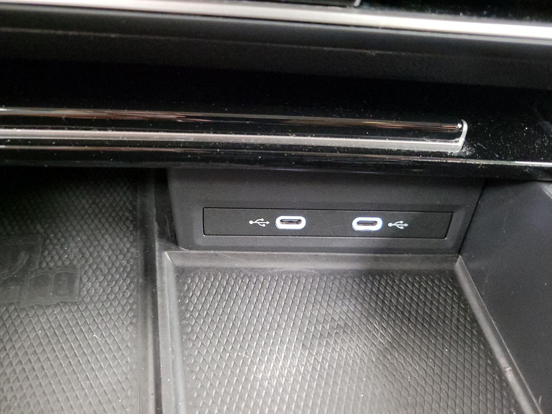 Thumbnail: 2024 Volkswagen Atlas - 16