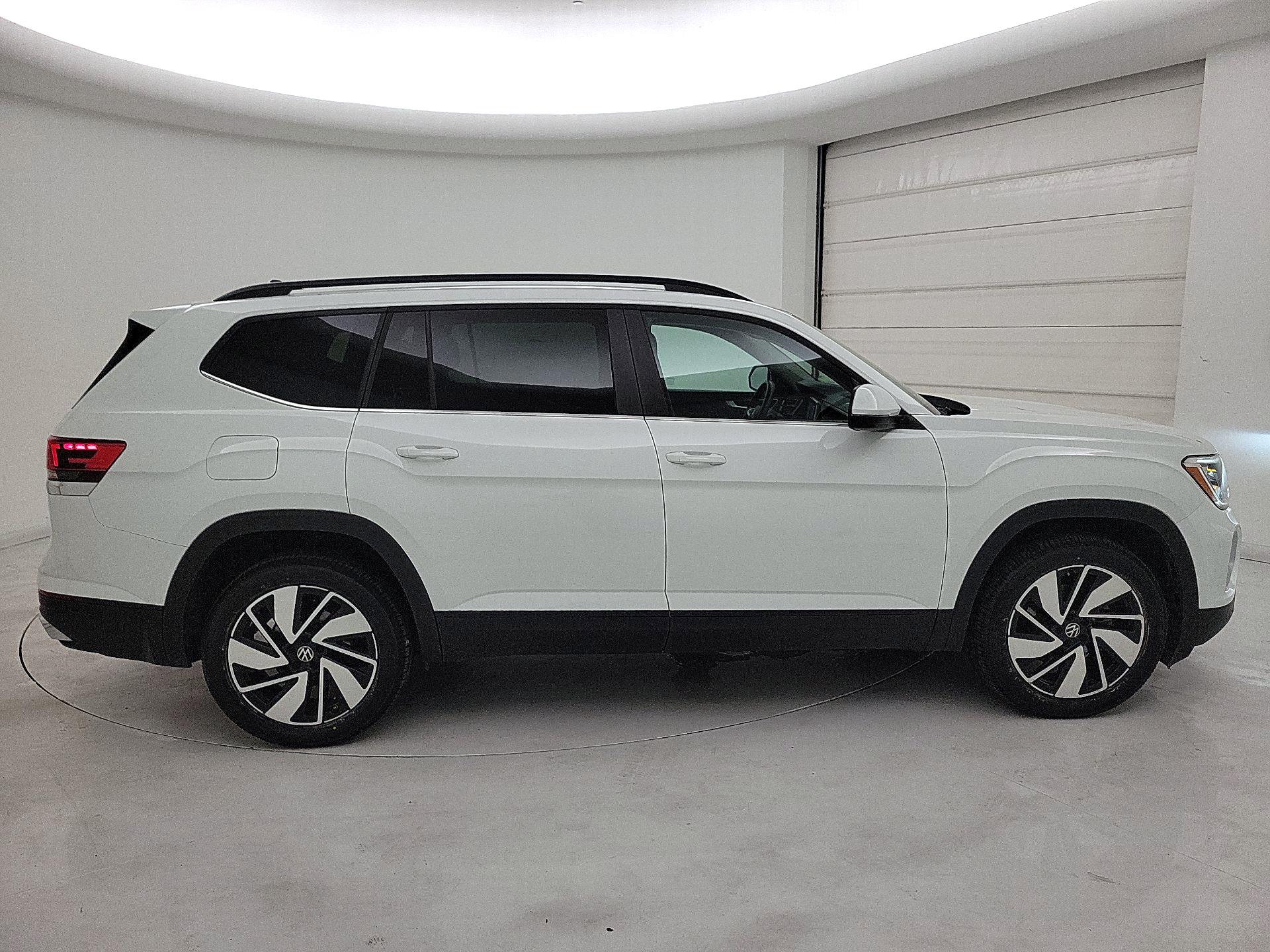 Thumbnail: 2024 Volkswagen Atlas - 4