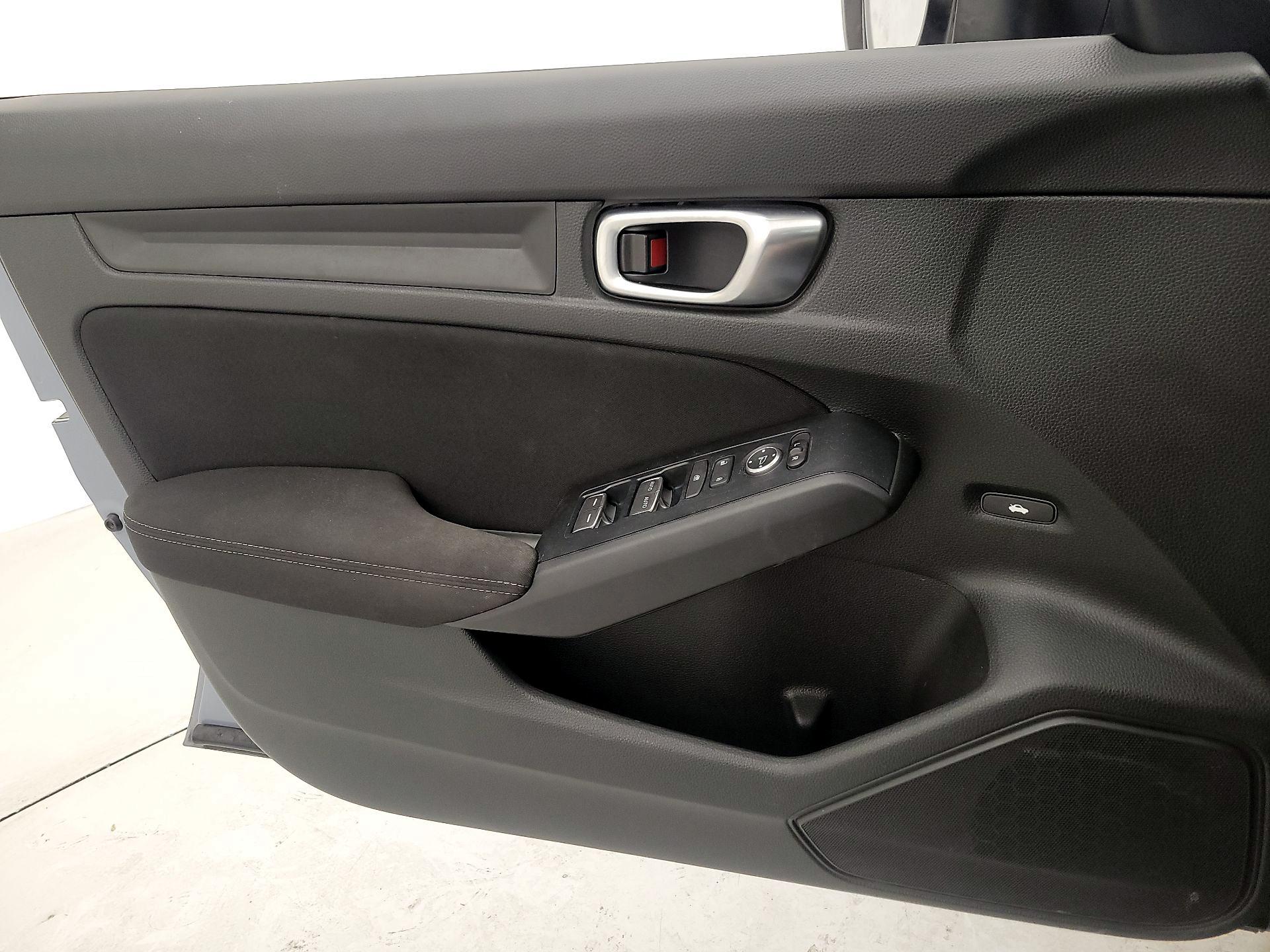 Thumbnail: 2024 Honda Civic - 12