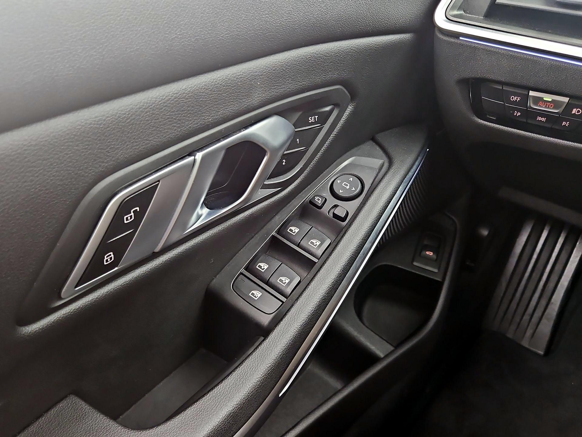 Thumbnail: 2023 BMW 3 Series - 12