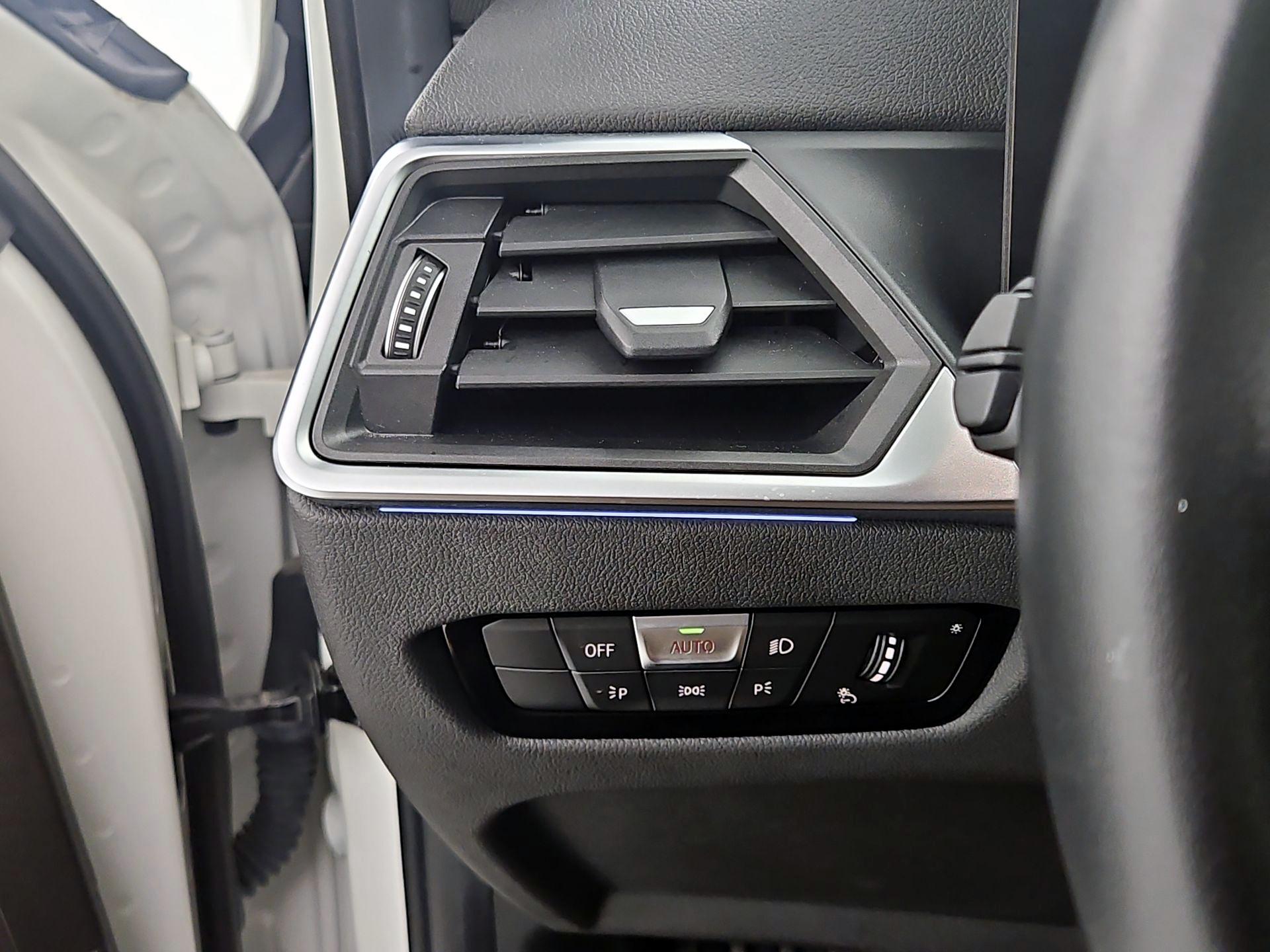 Thumbnail: 2023 BMW 3 Series - 13