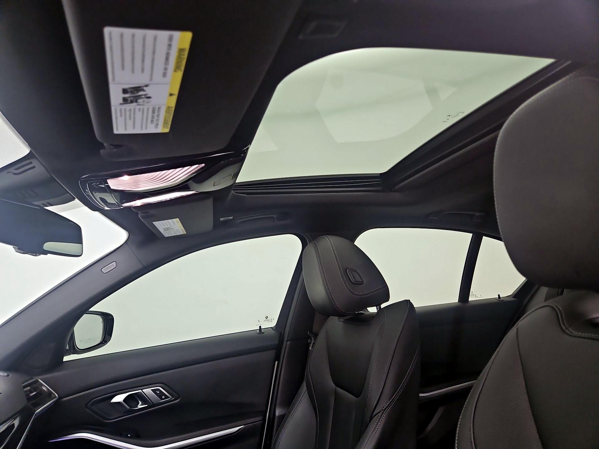 Thumbnail: 2023 BMW 3 Series - 20