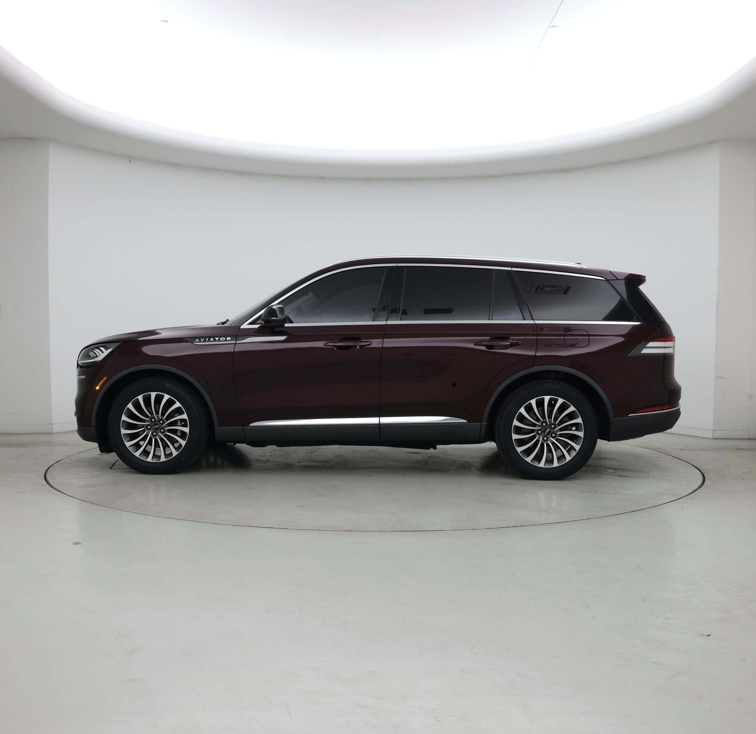 Thumbnail: 2022 Lincoln Aviator - 3