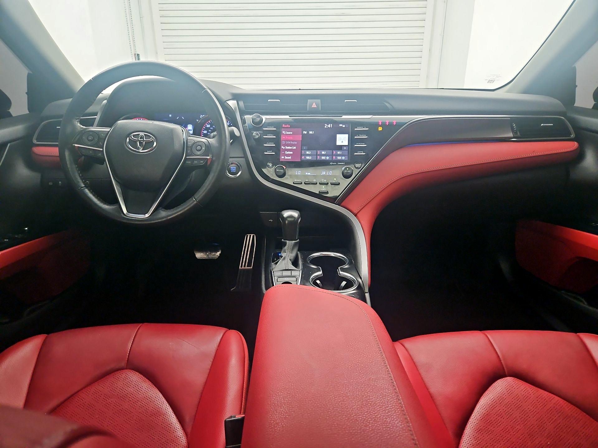 Thumbnail: 2020 Toyota Camry - 9