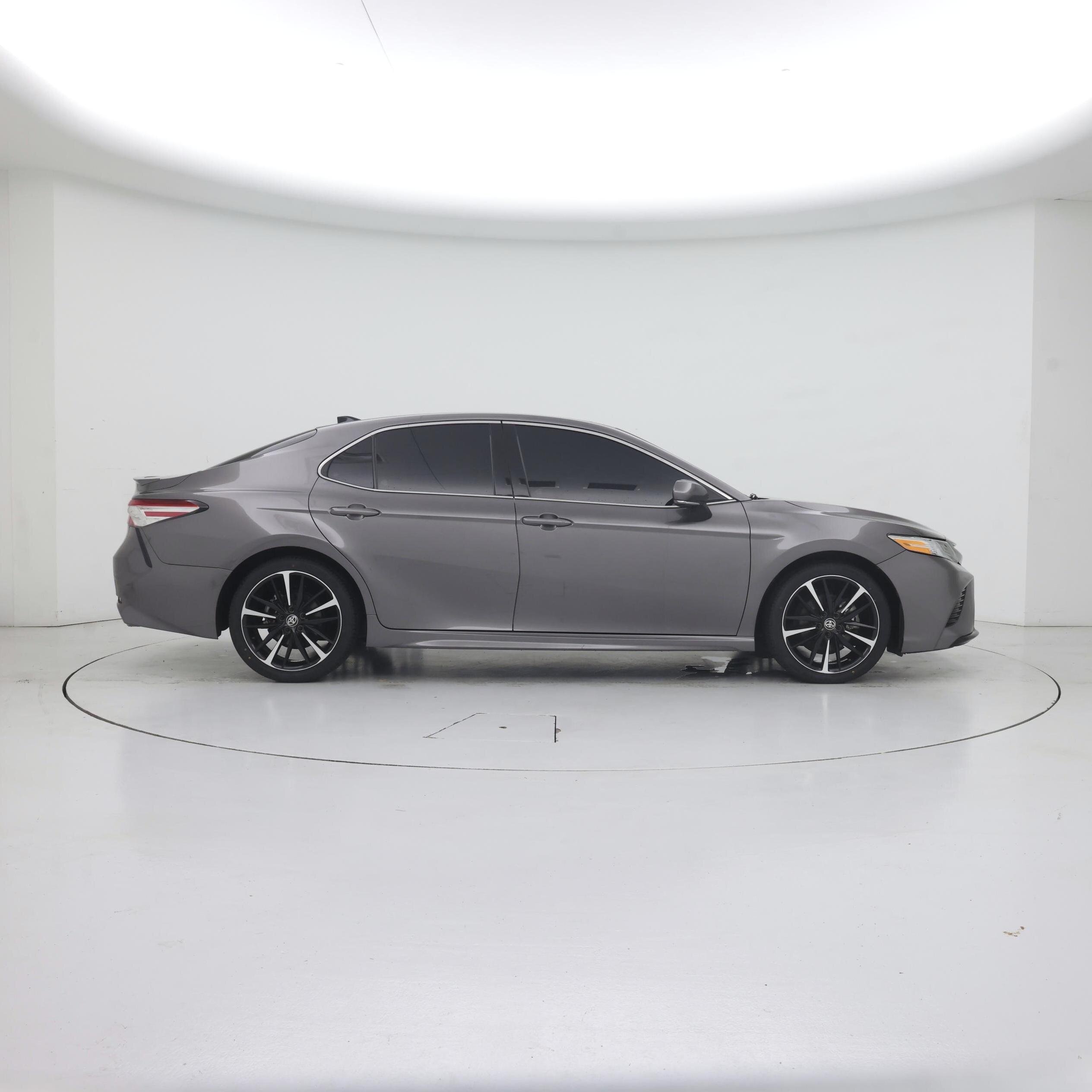 Thumbnail: 2020 Toyota Camry - 7