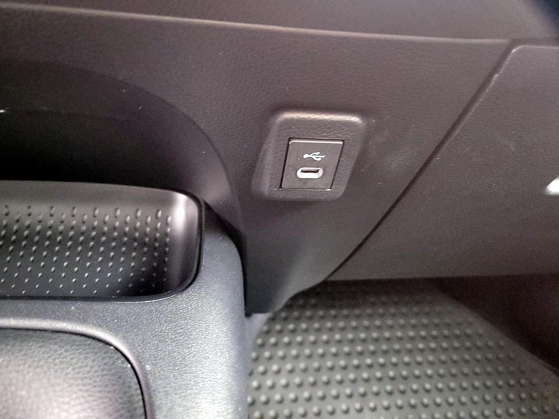 Thumbnail: 2023 Toyota Corolla - 18