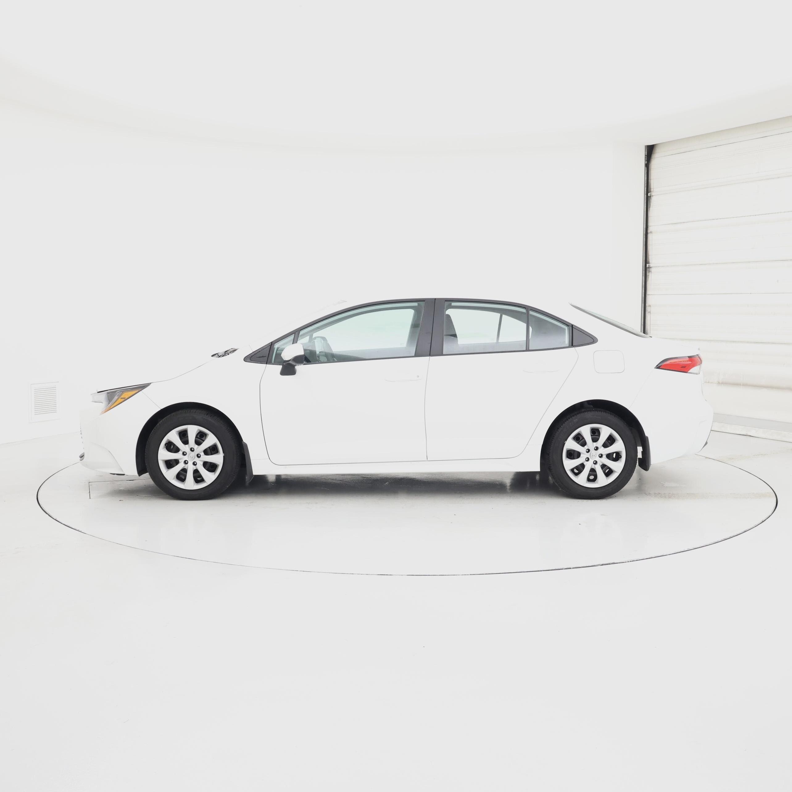 Thumbnail: 2024 Toyota Corolla - 3