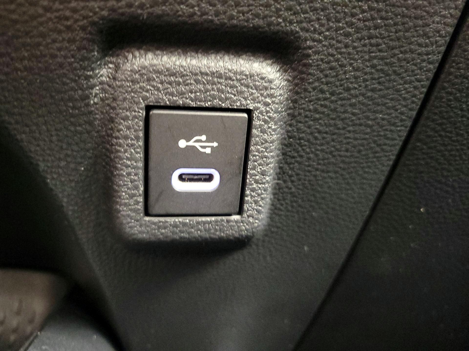 Thumbnail: 2023 Toyota Corolla - 18