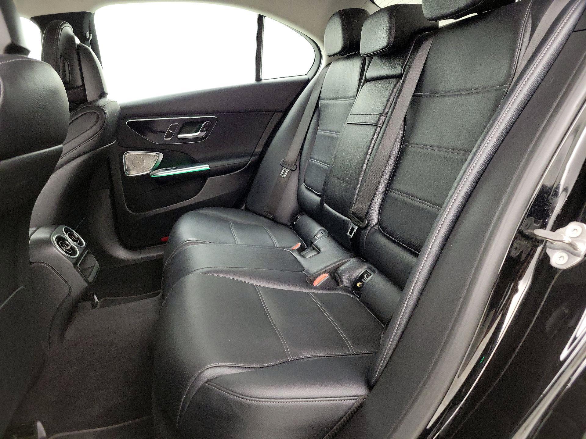 Thumbnail: 2022 Mercedes-Benz C-Class - 20