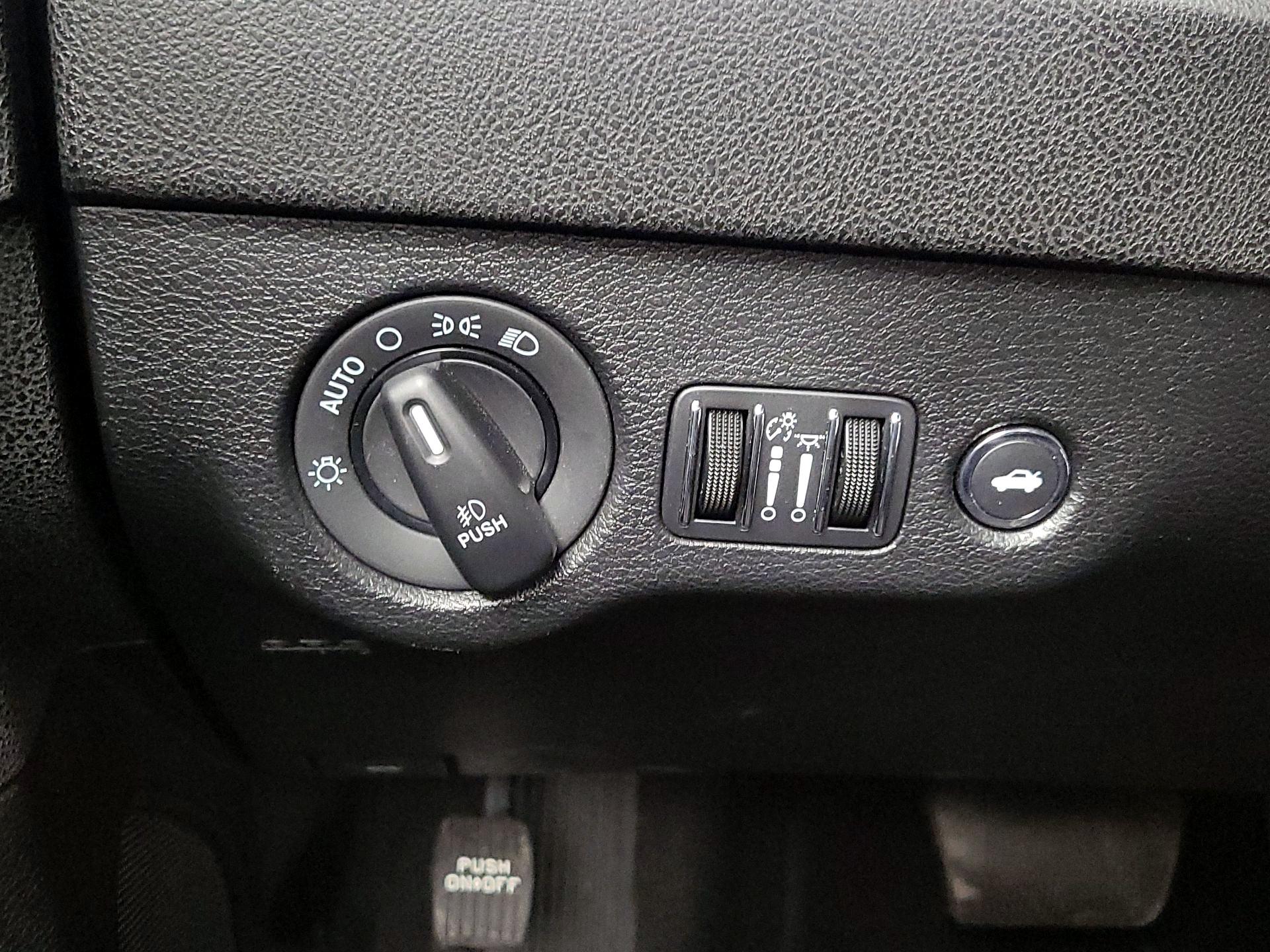 Thumbnail: 2021 Dodge Charger - 13