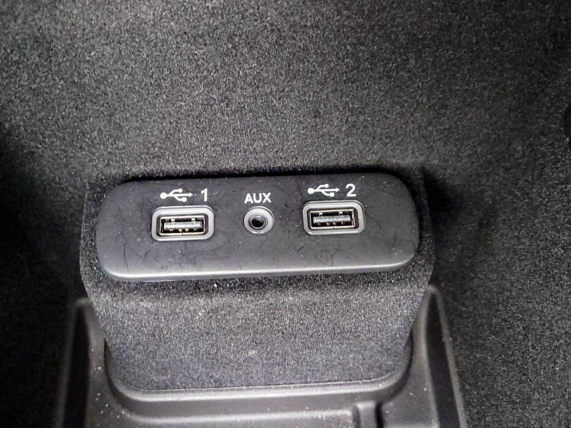 Thumbnail: 2021 Dodge Charger - 18