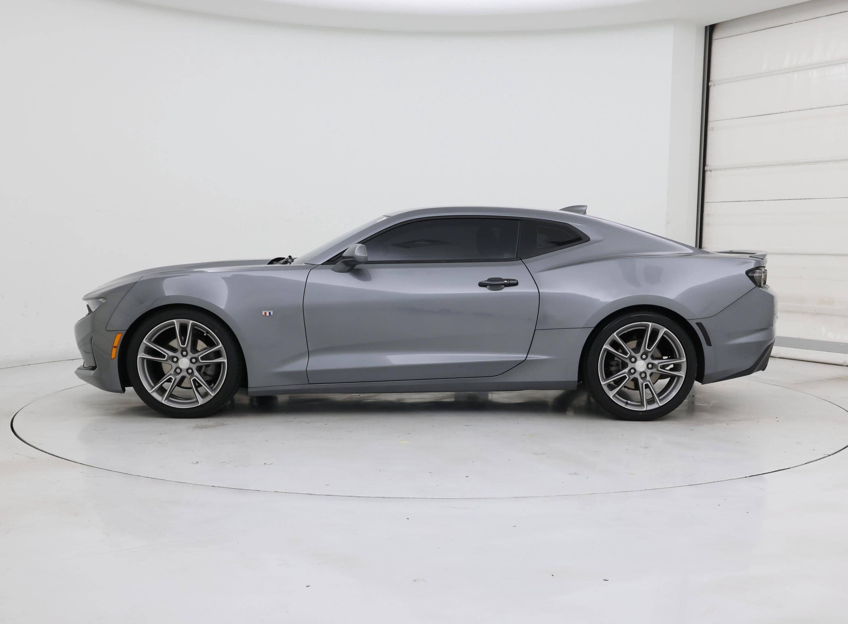 Thumbnail: 2021 Chevrolet Camaro - 3