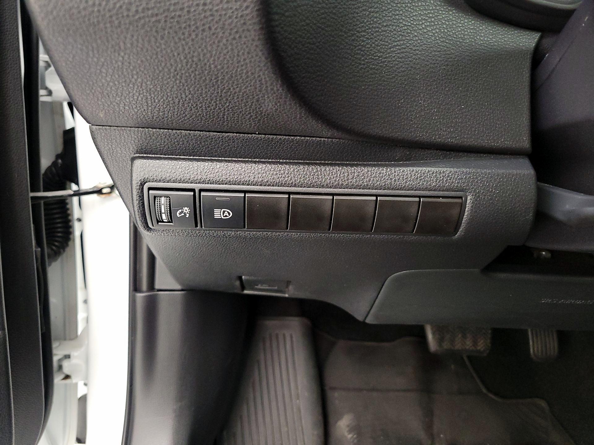 Thumbnail: 2022 Toyota Corolla - 13