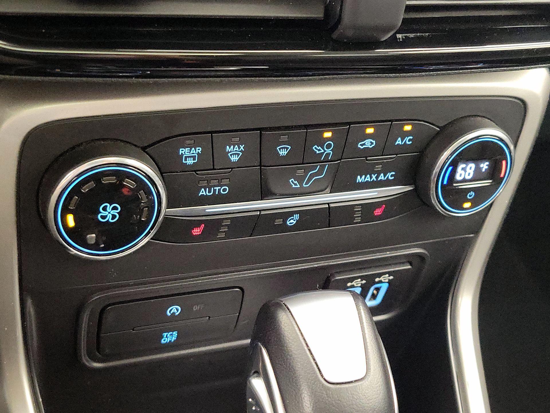 Thumbnail: 2020 Ford EcoSport - 17