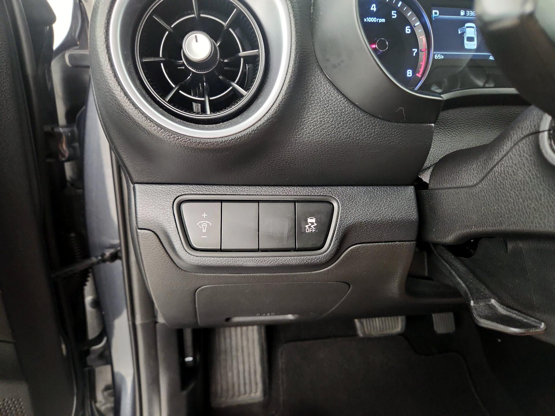 Thumbnail: 2023 Kia Forte - 13